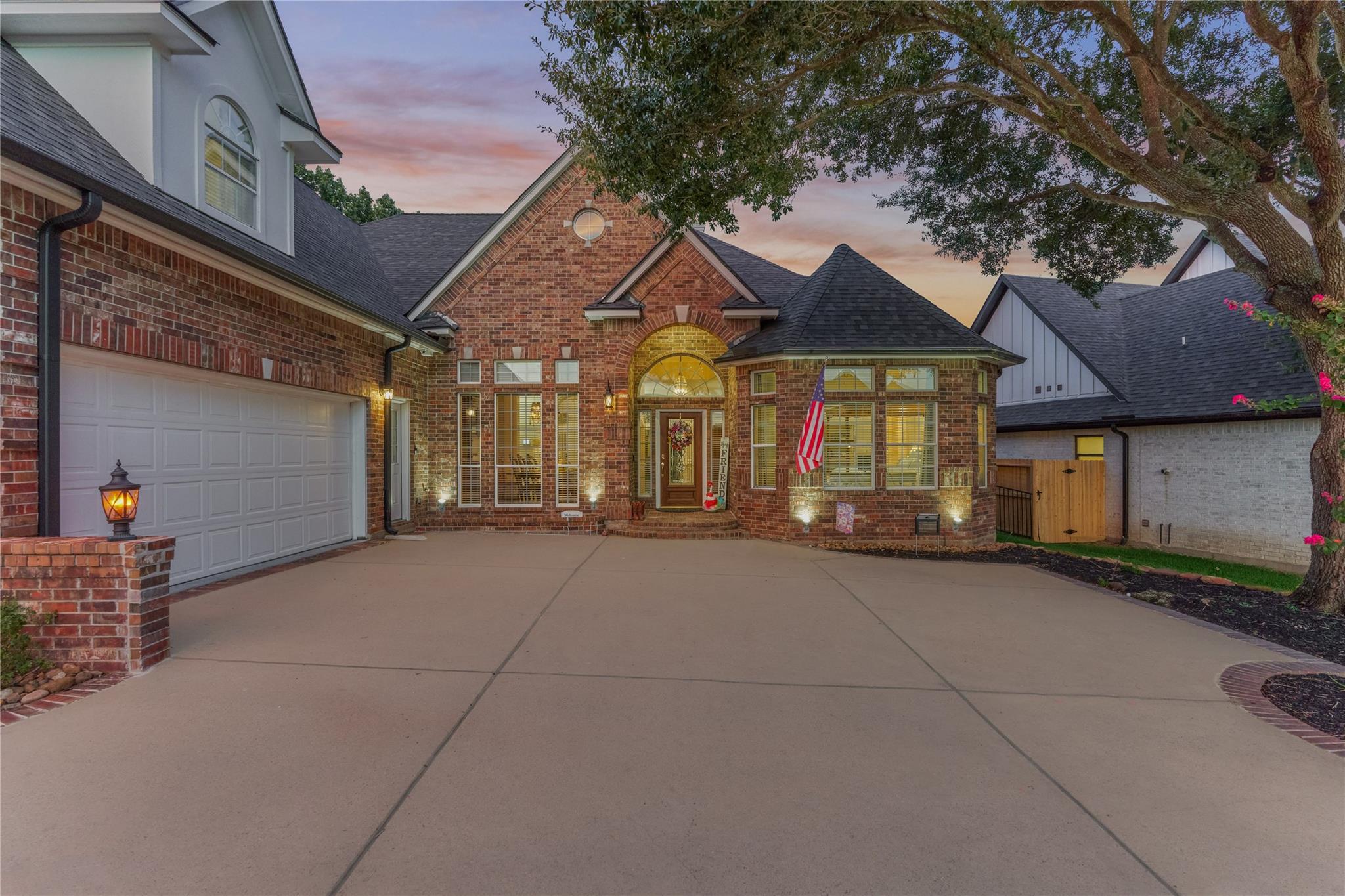 42 Naples Lane