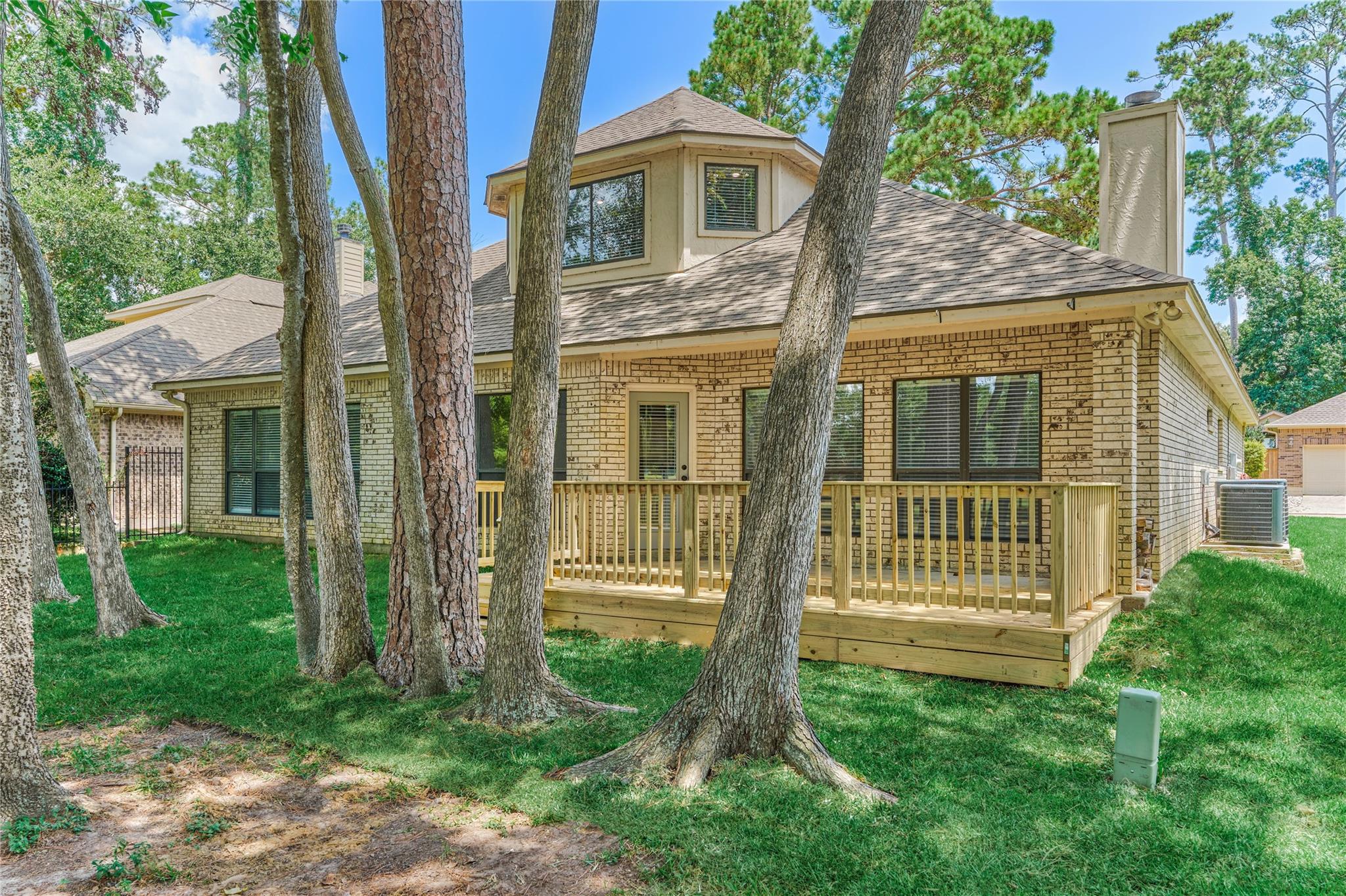 13707 Fountainview Drive