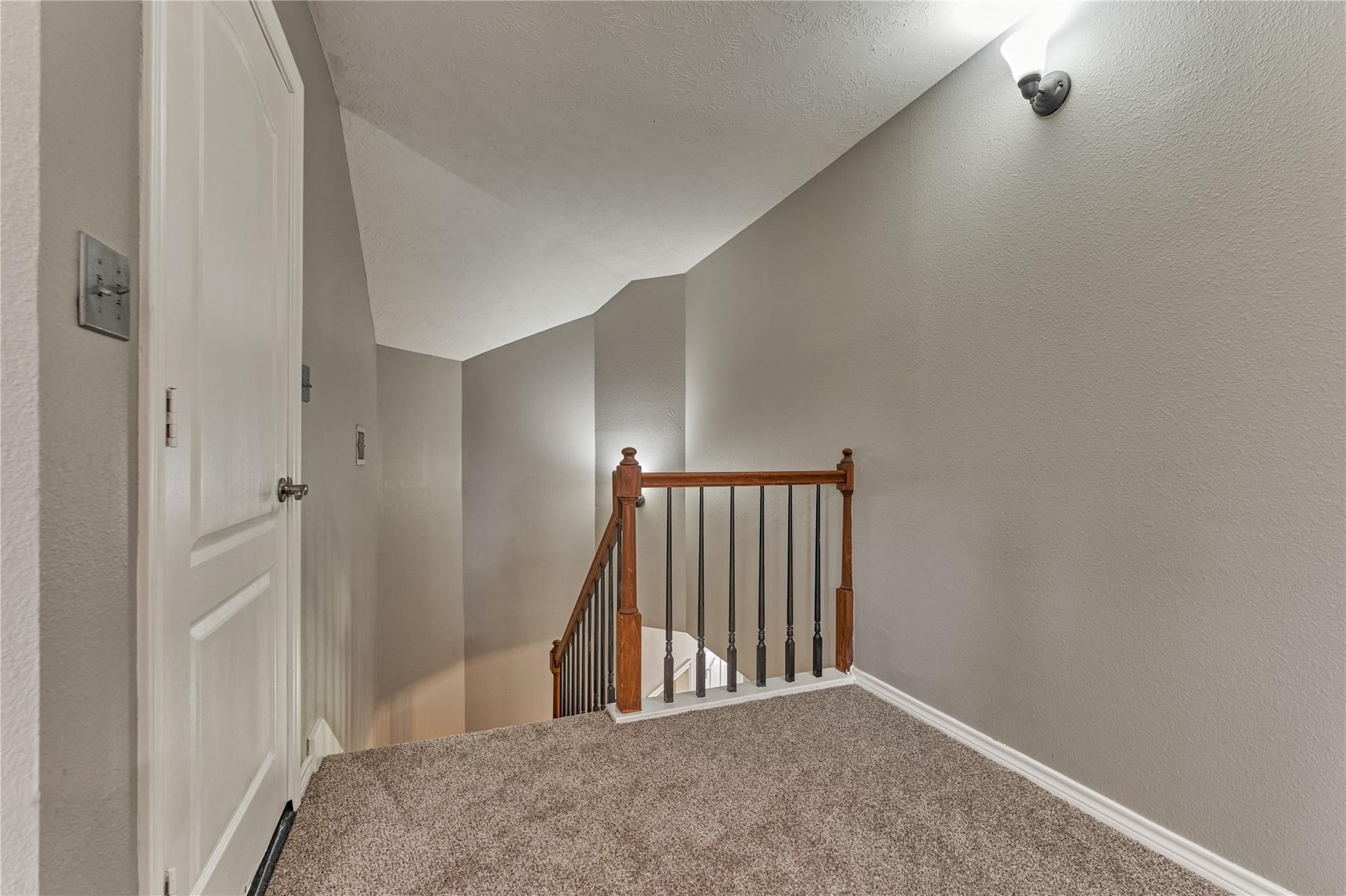 13707 Fountainview Drive