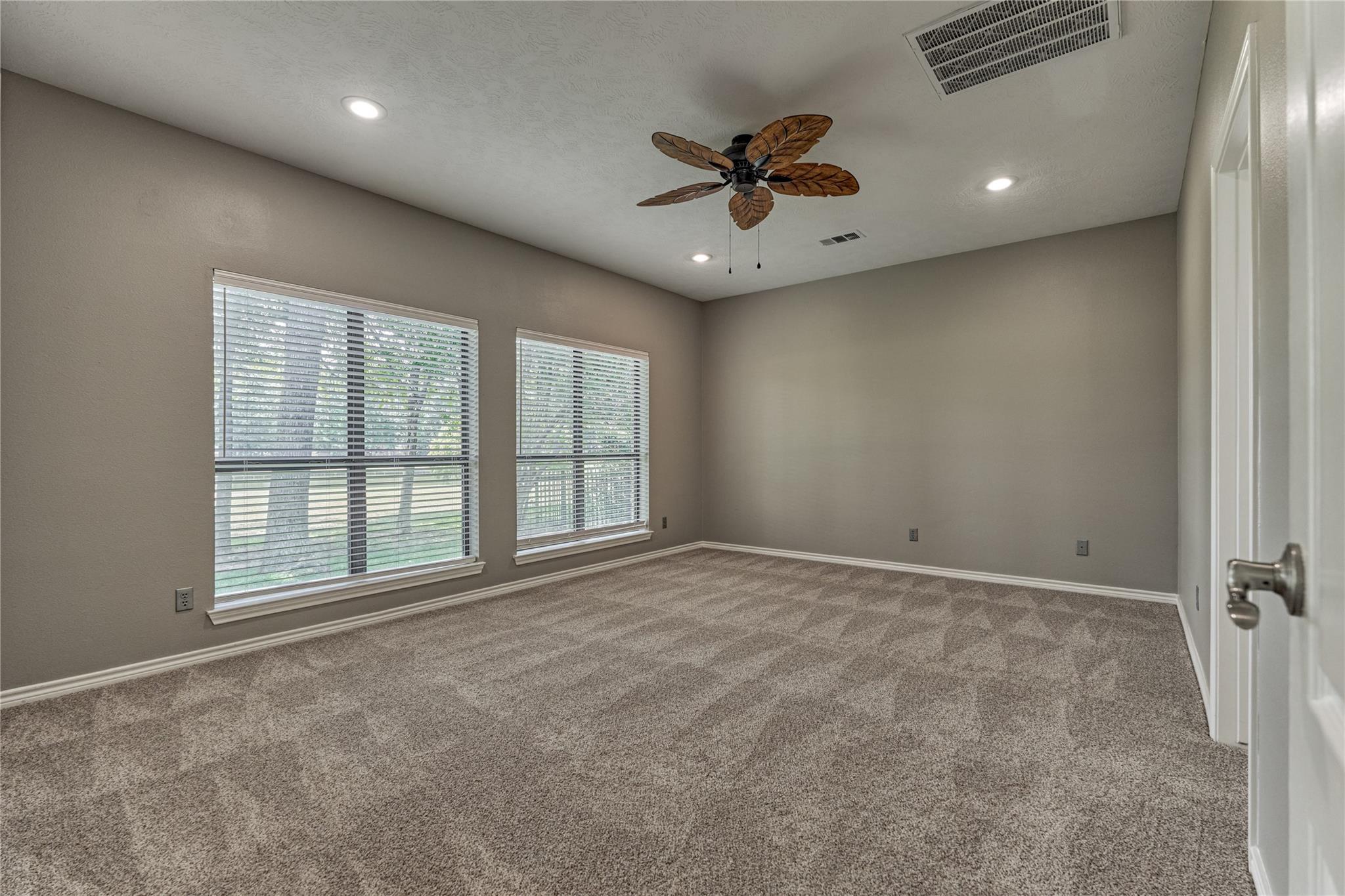 13707 Fountainview Drive
