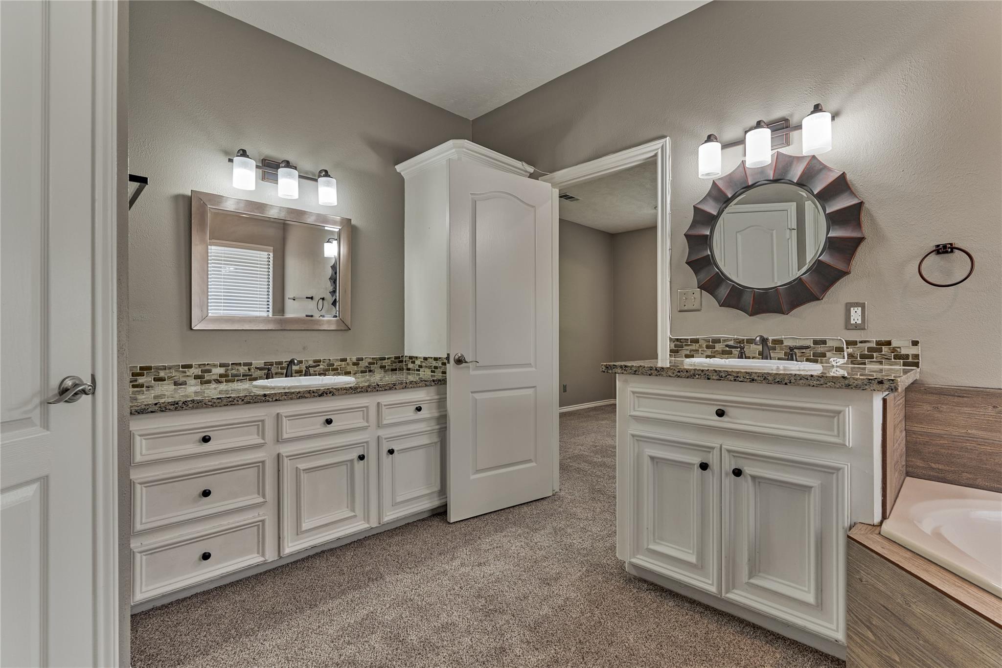 13707 Fountainview Drive