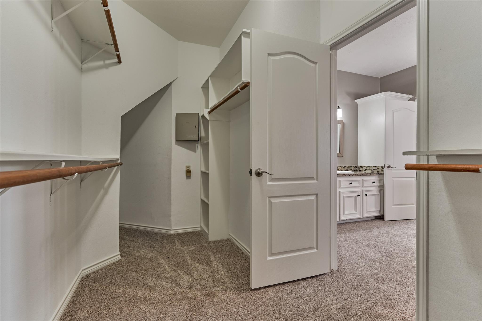 13707 Fountainview Drive