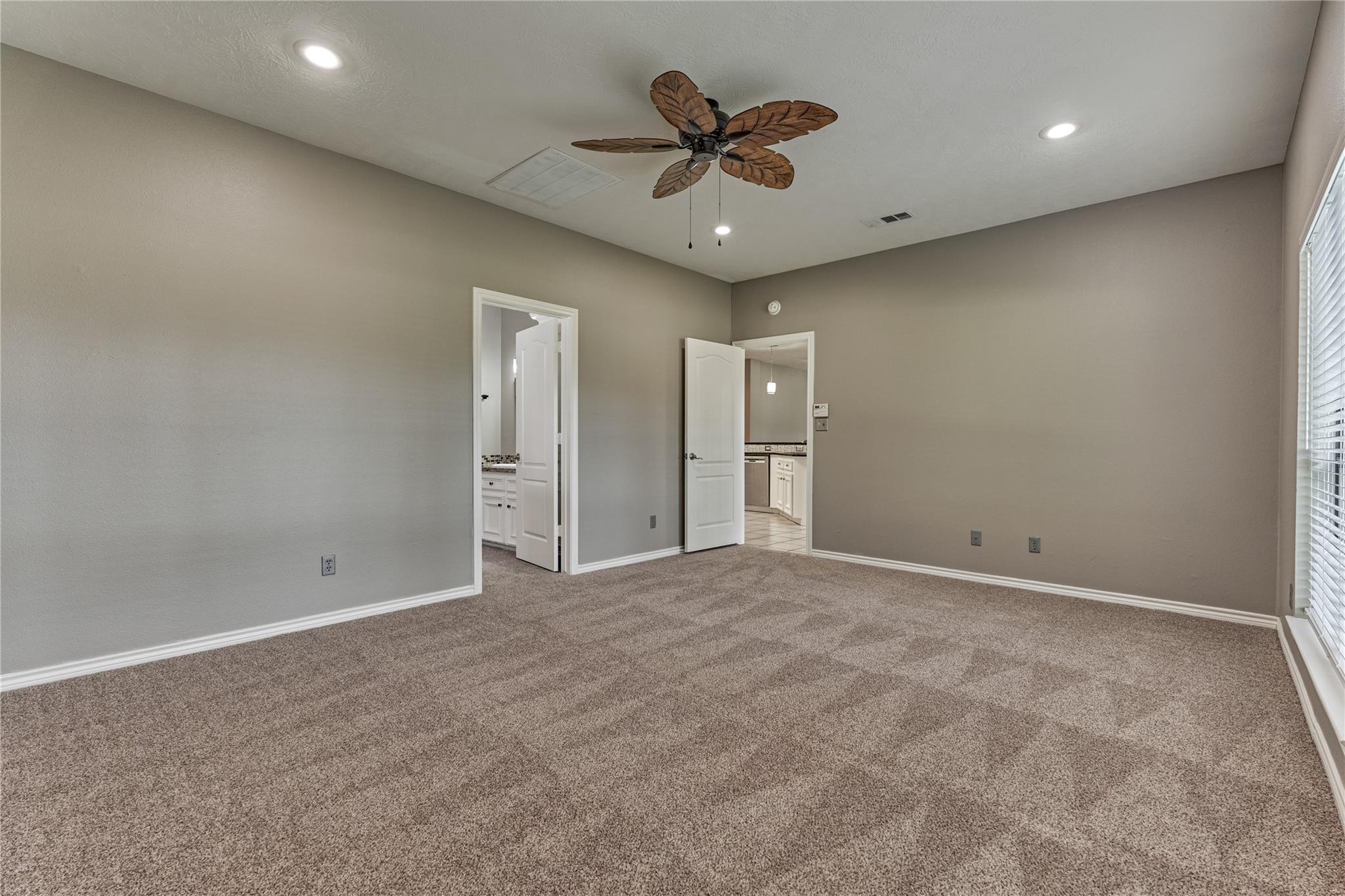 13707 Fountainview Drive