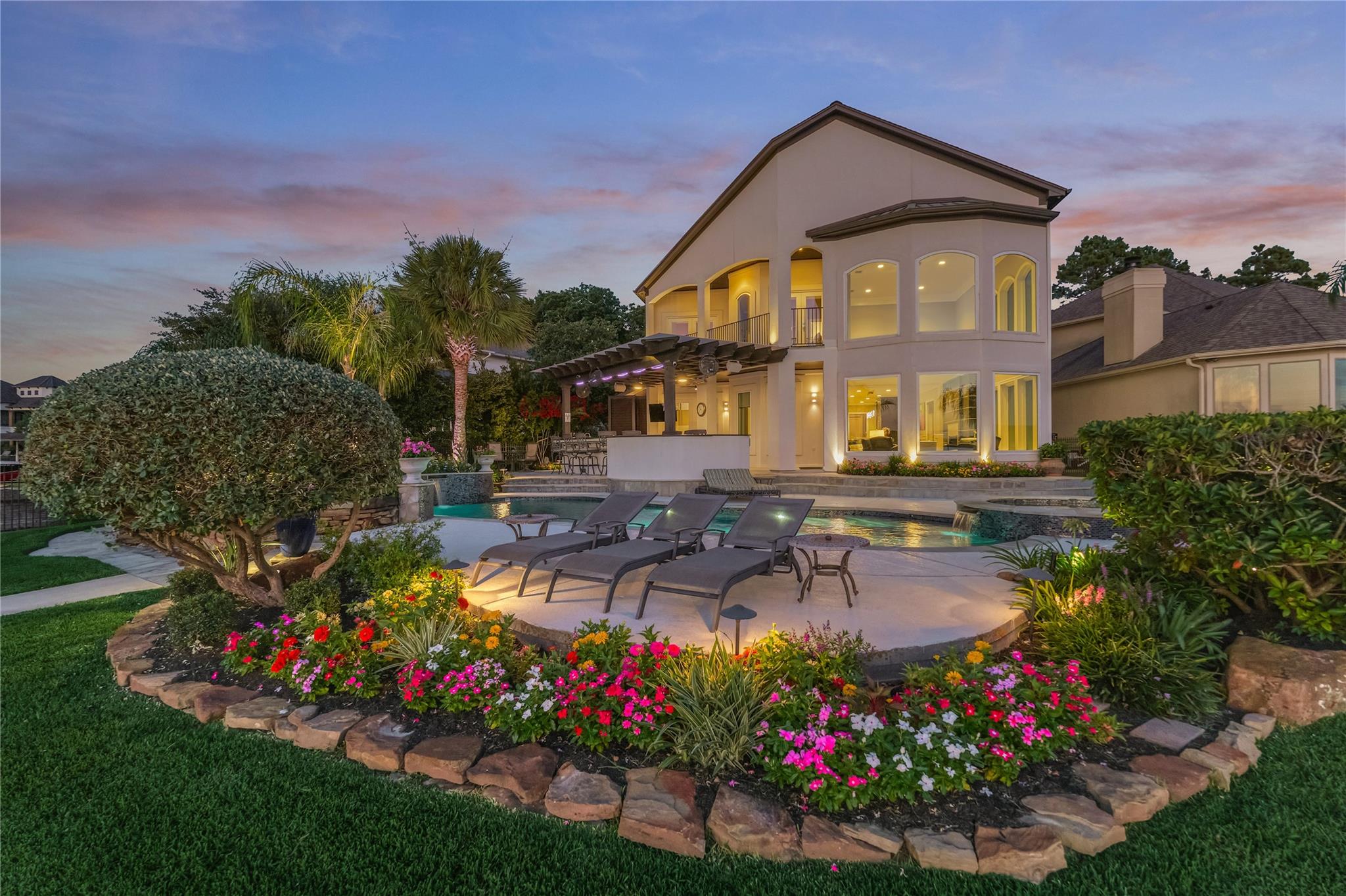 9943 Pebble View Court