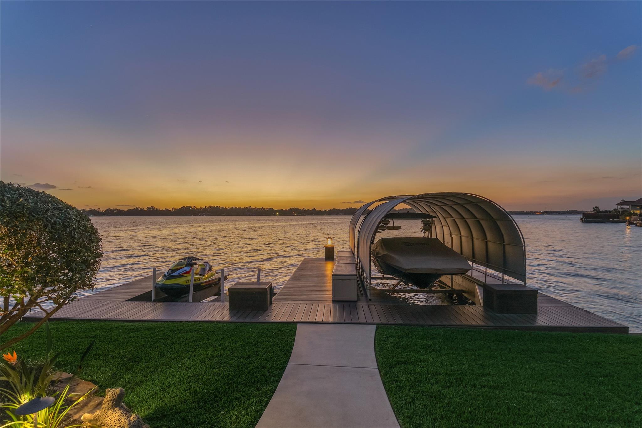 9943 Pebble View Court