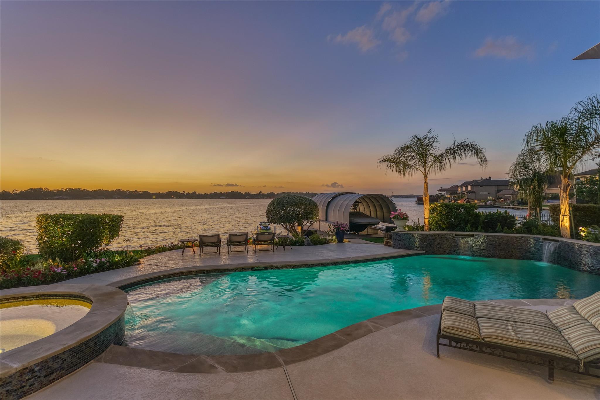 9943 Pebble View Court