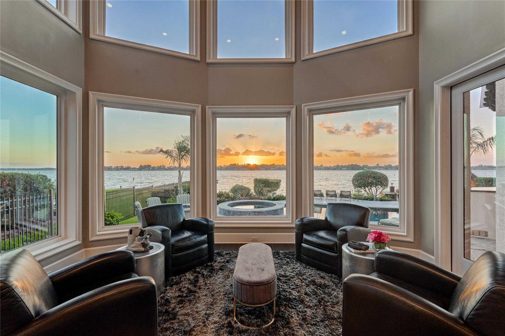 9943 Pebble View Court