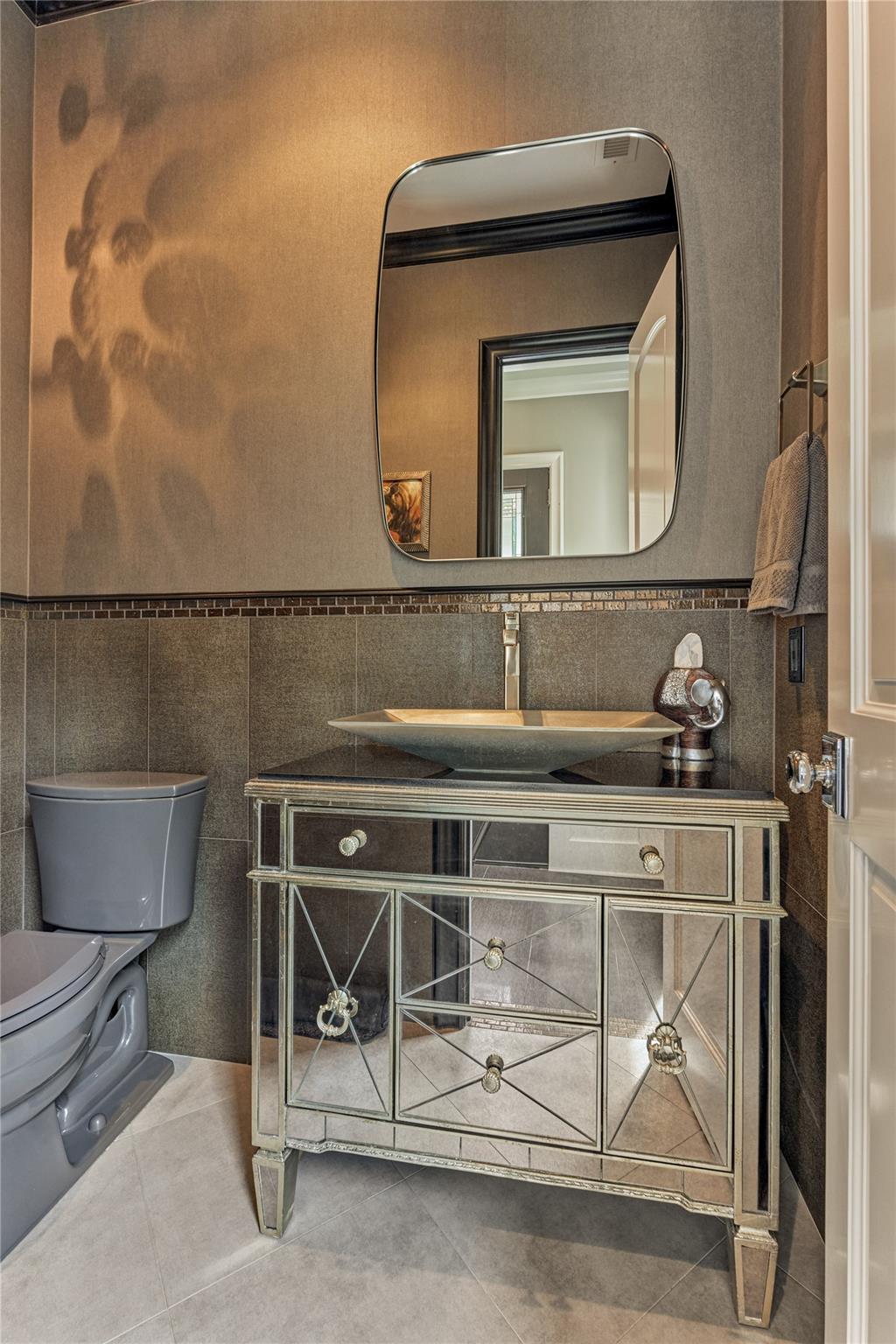 9943 Pebble View Court