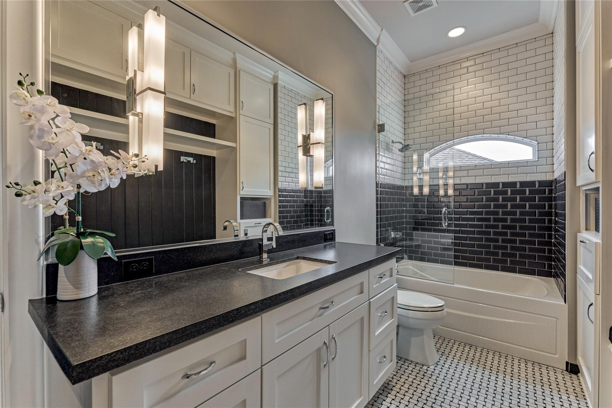 9943 Pebble View Court