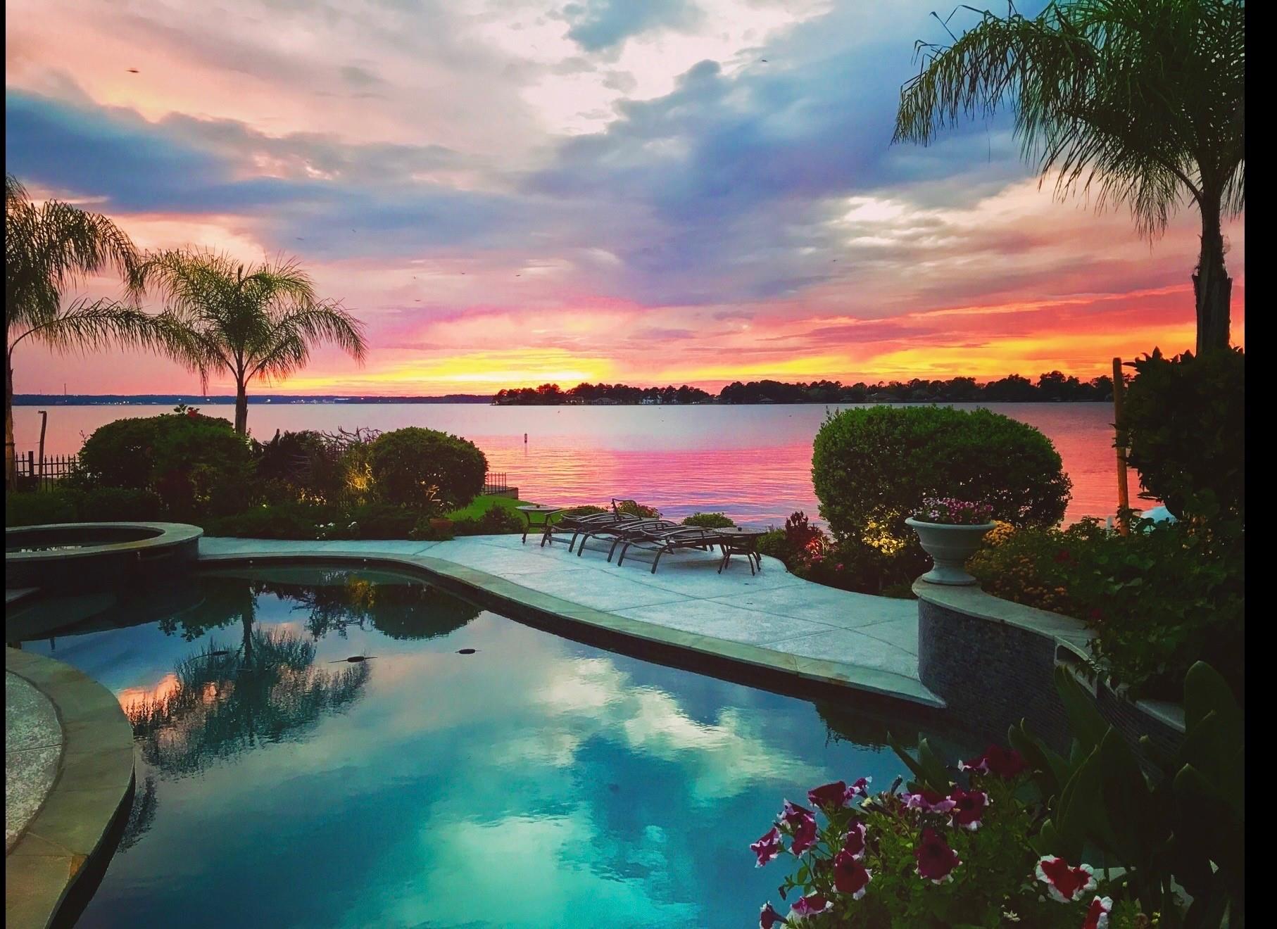 9943 Pebble View Court
