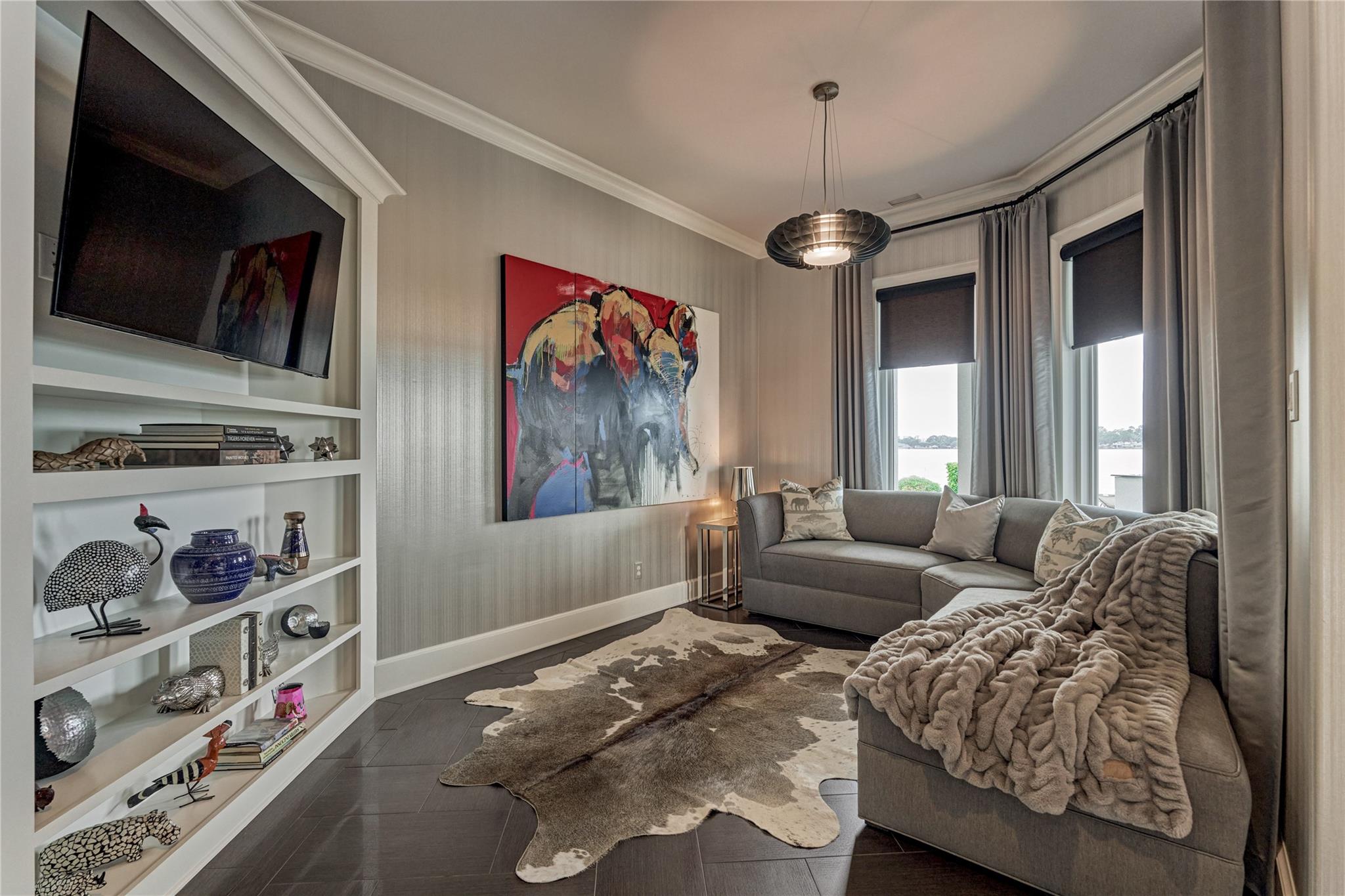 9943 Pebble View Court