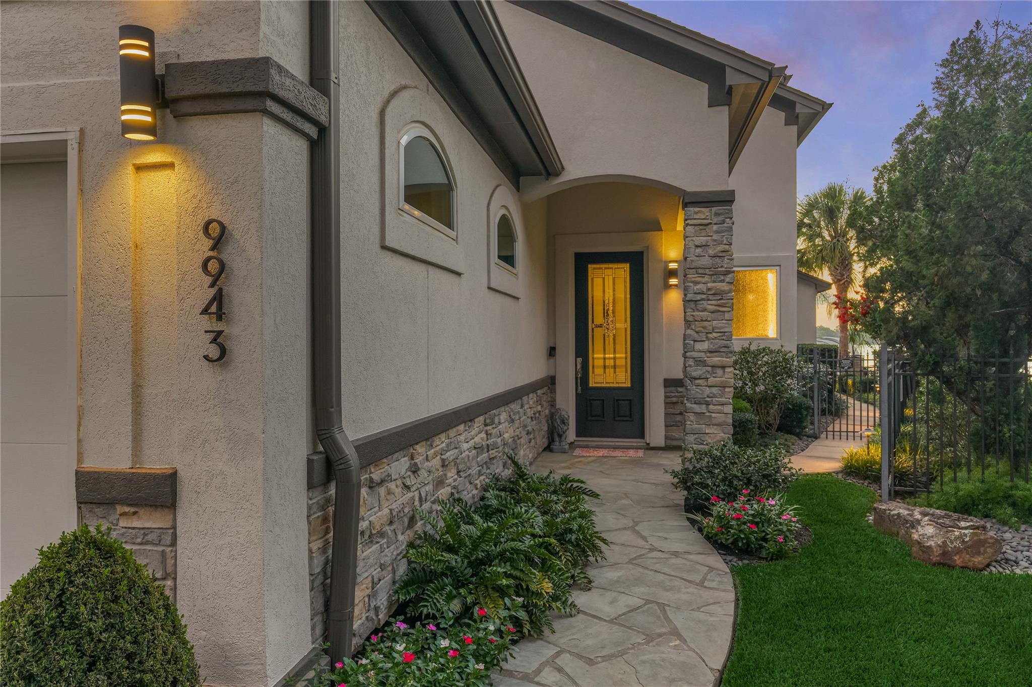 9943 Pebble View Court