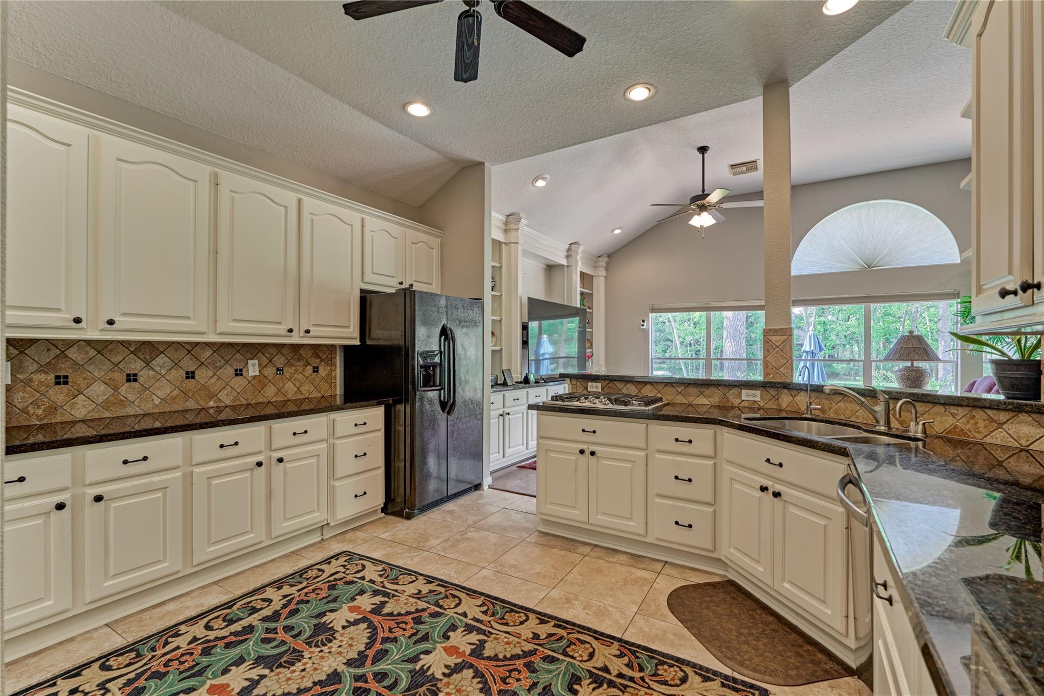 197 Monterrey Road E