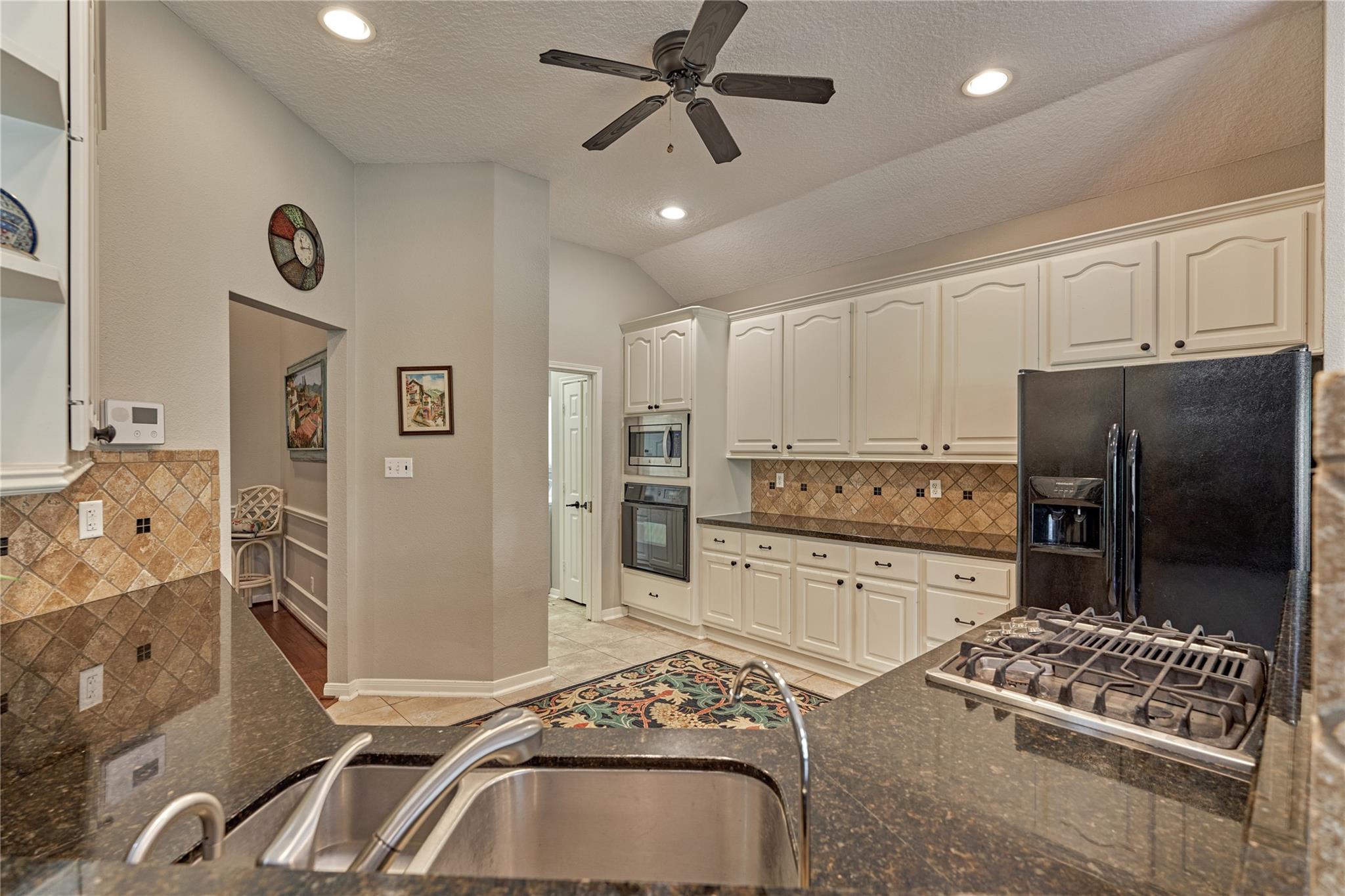 197 Monterrey Road E