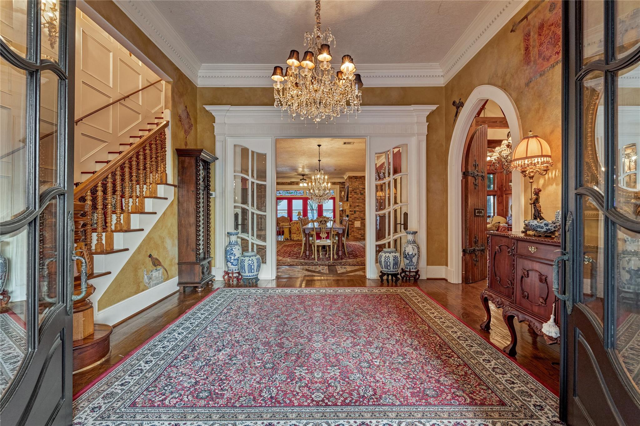 100 W Shore Lane