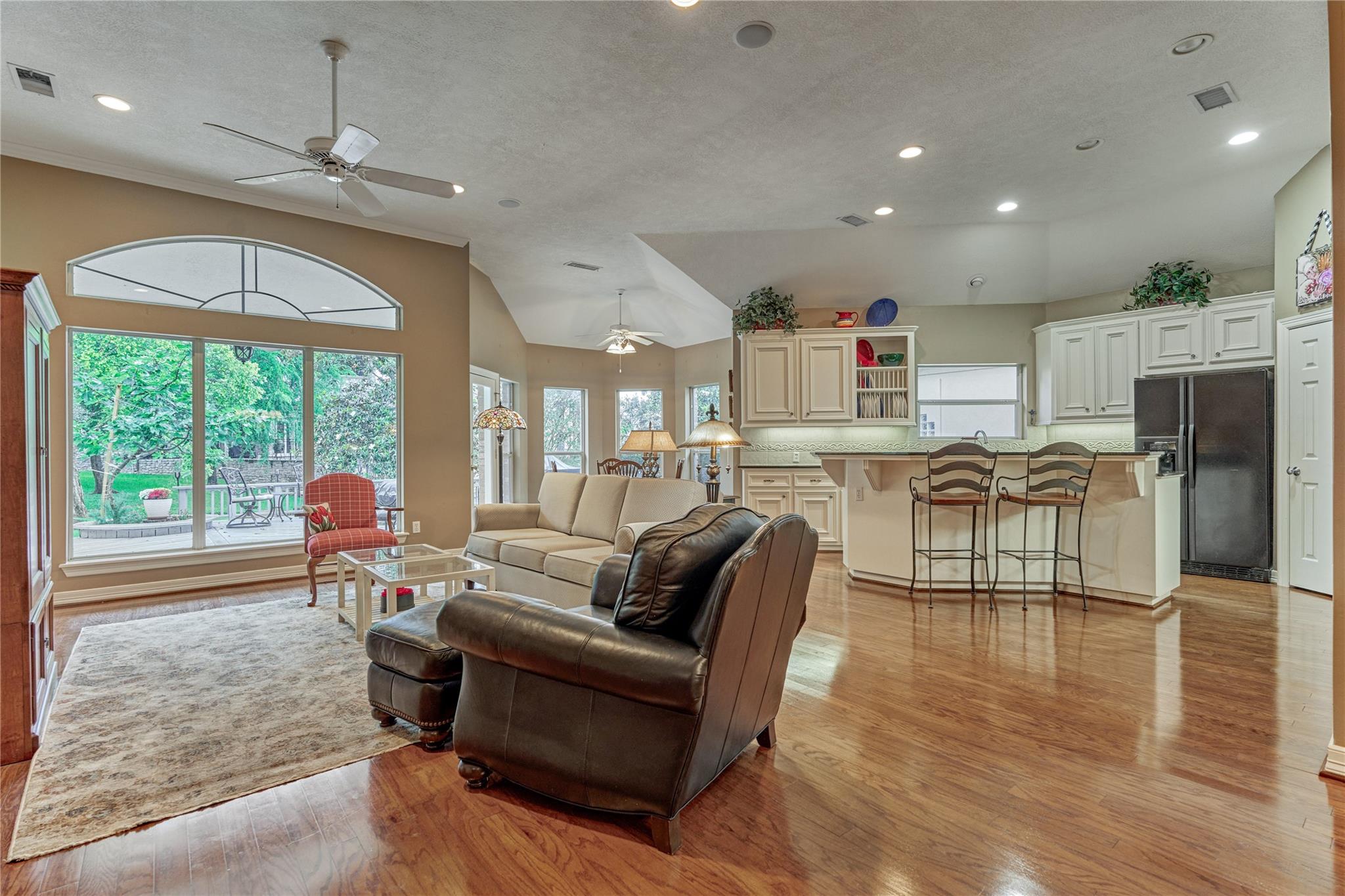 33 Winthrop Harbor N
