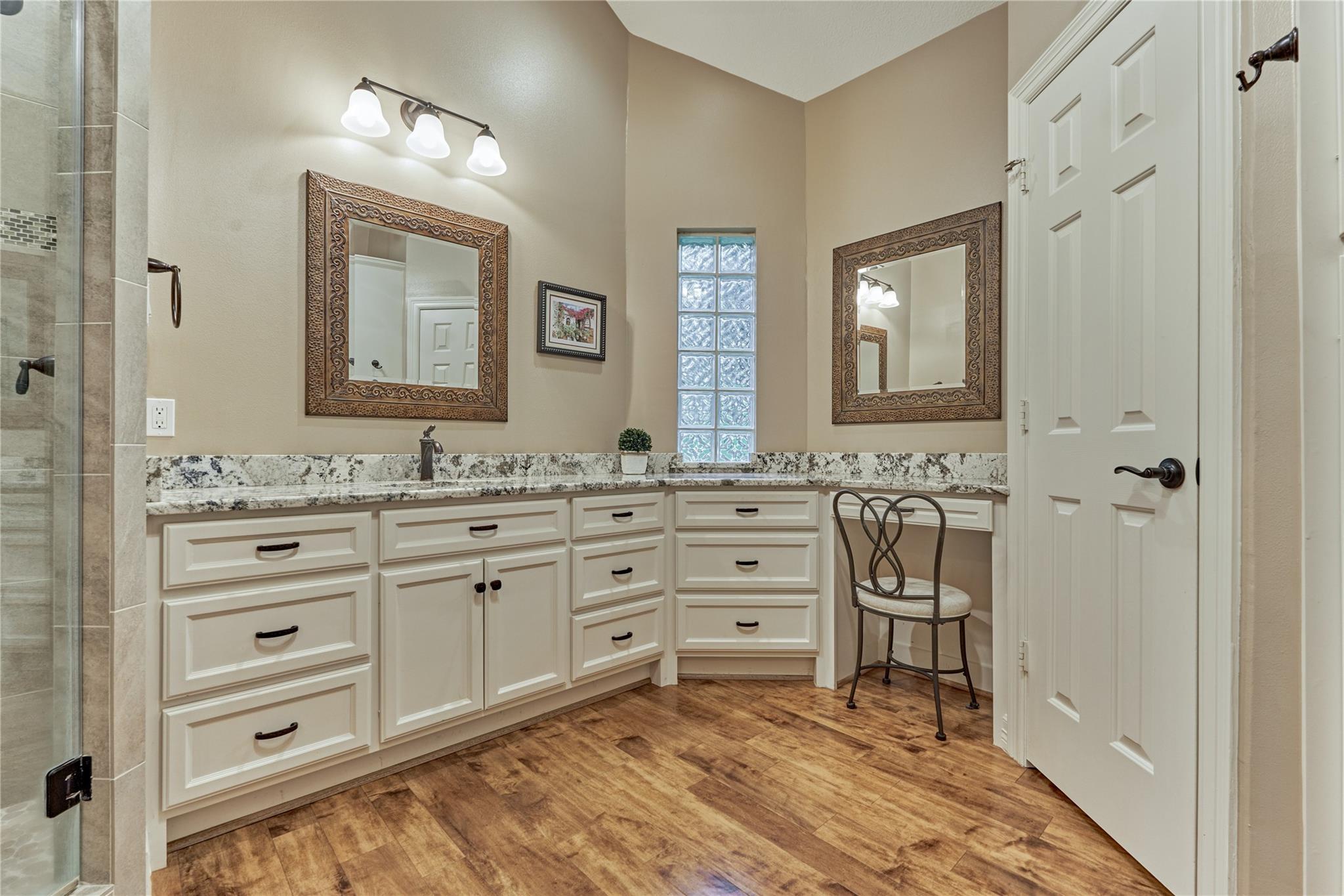 33 Winthrop Harbor N