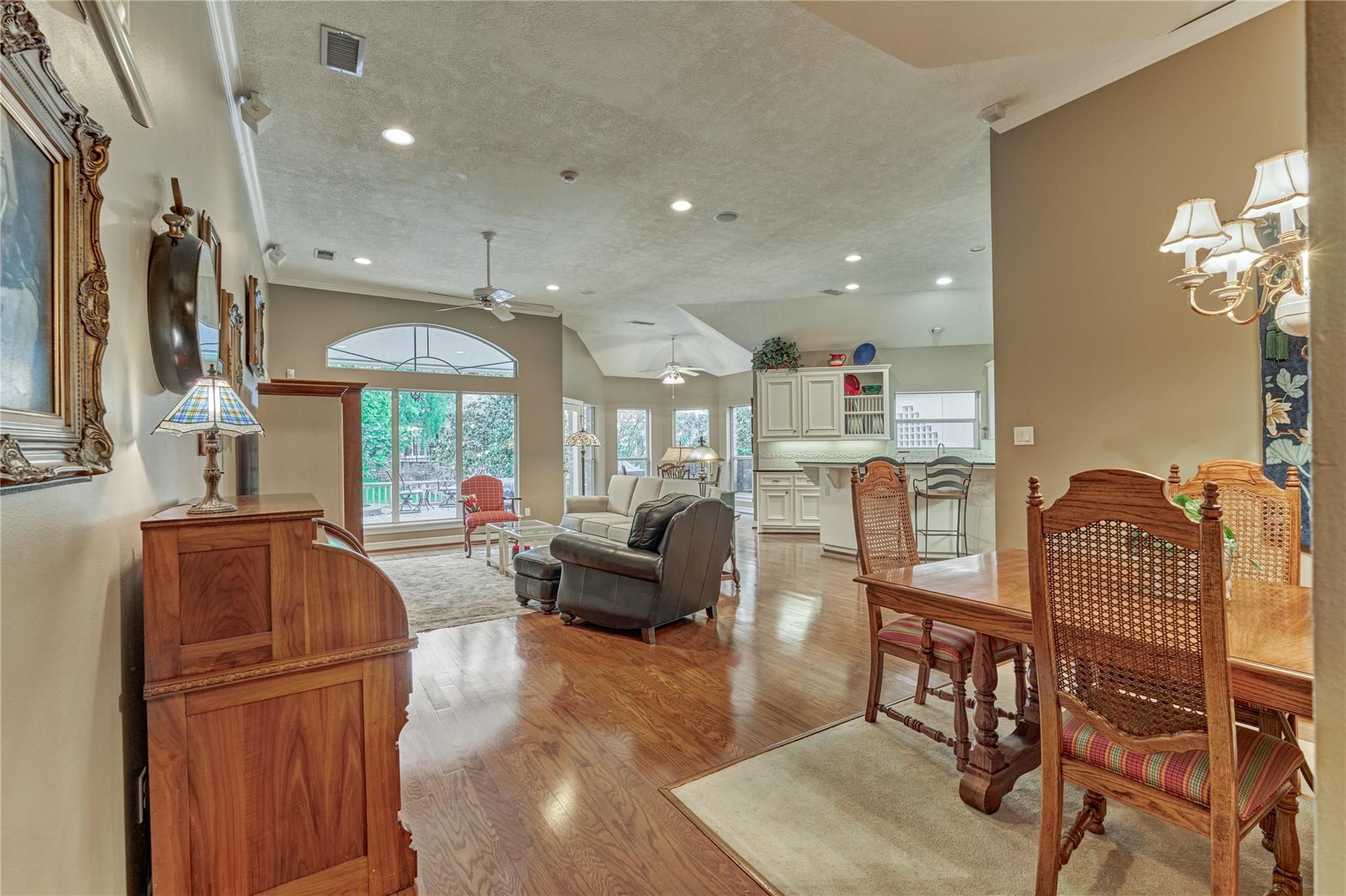 33 Winthrop Harbor N