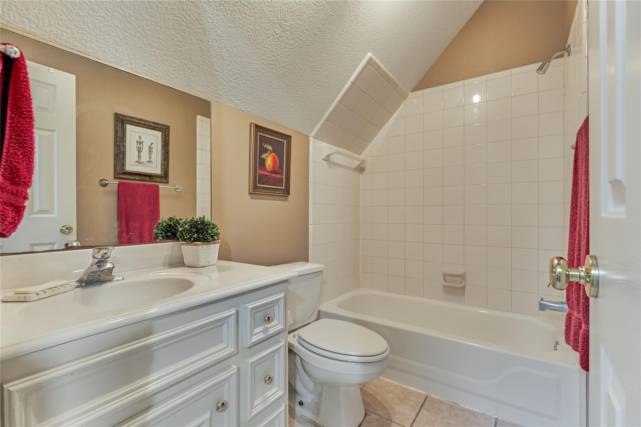 33 Winthrop Harbor N
