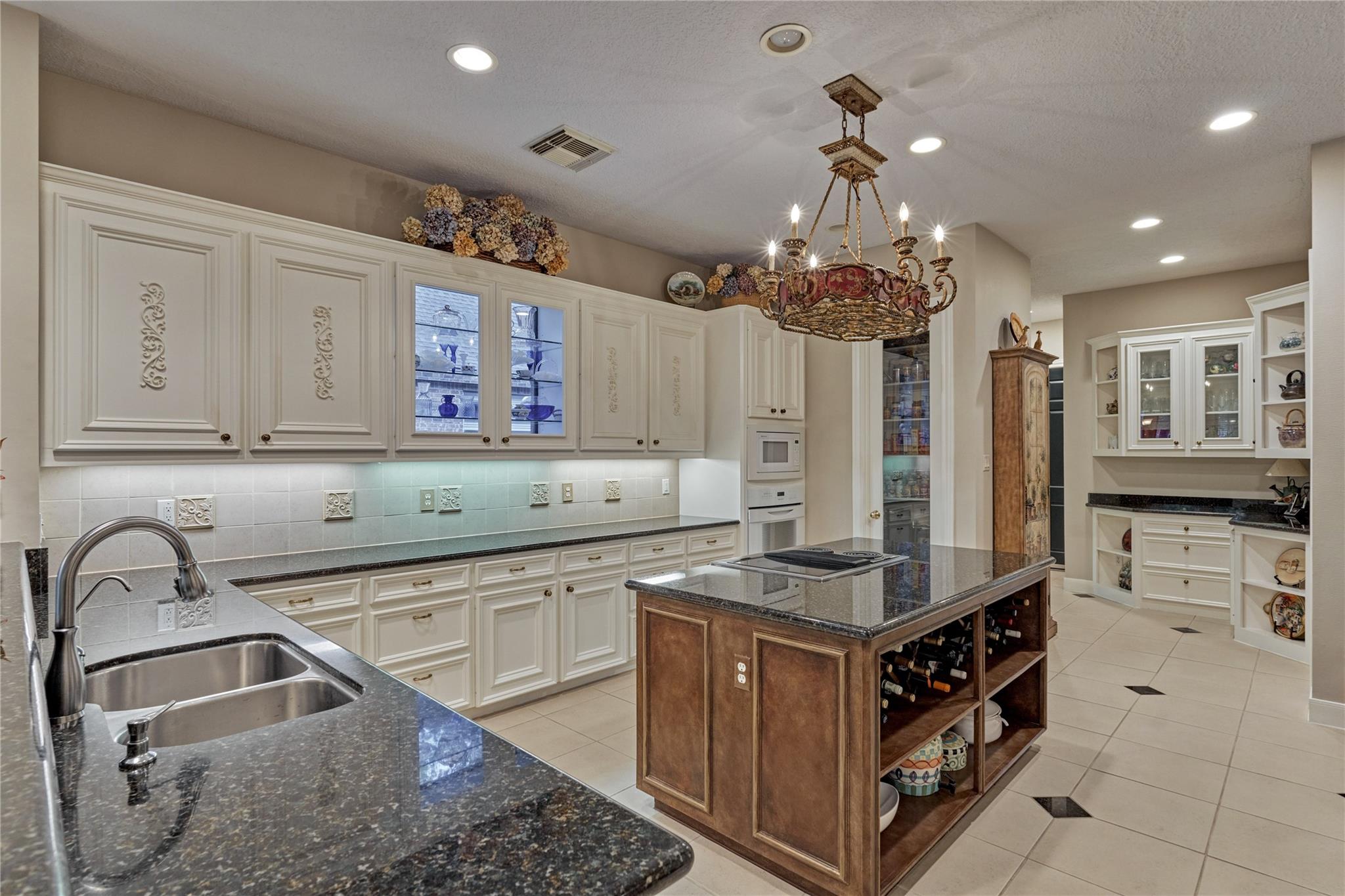 3073 Bentwater Drive