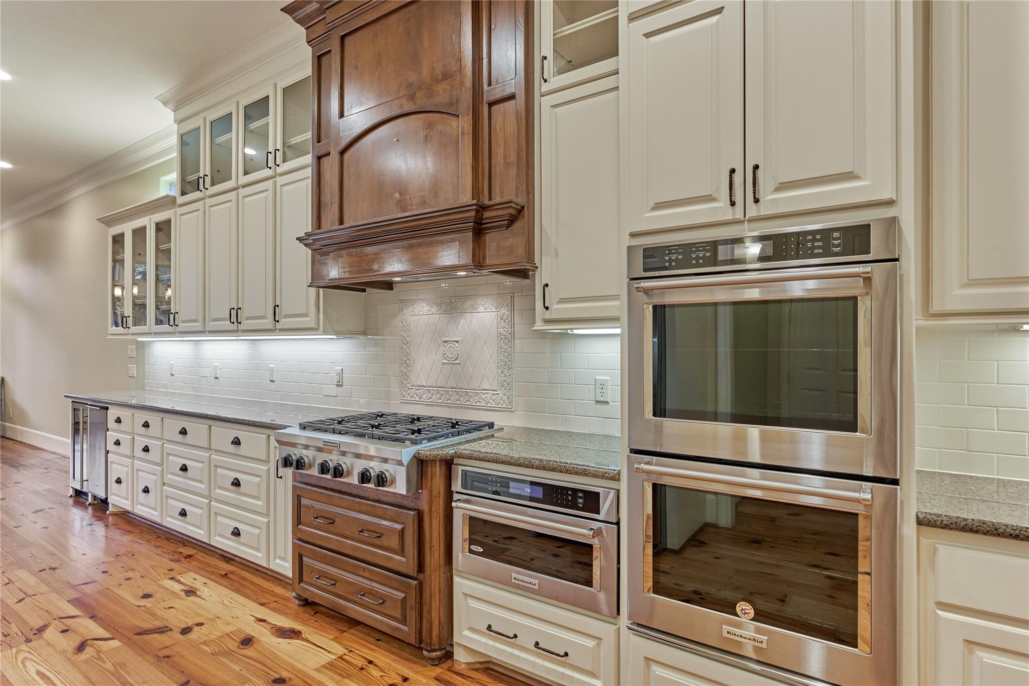 102 Winthrop Harbor S