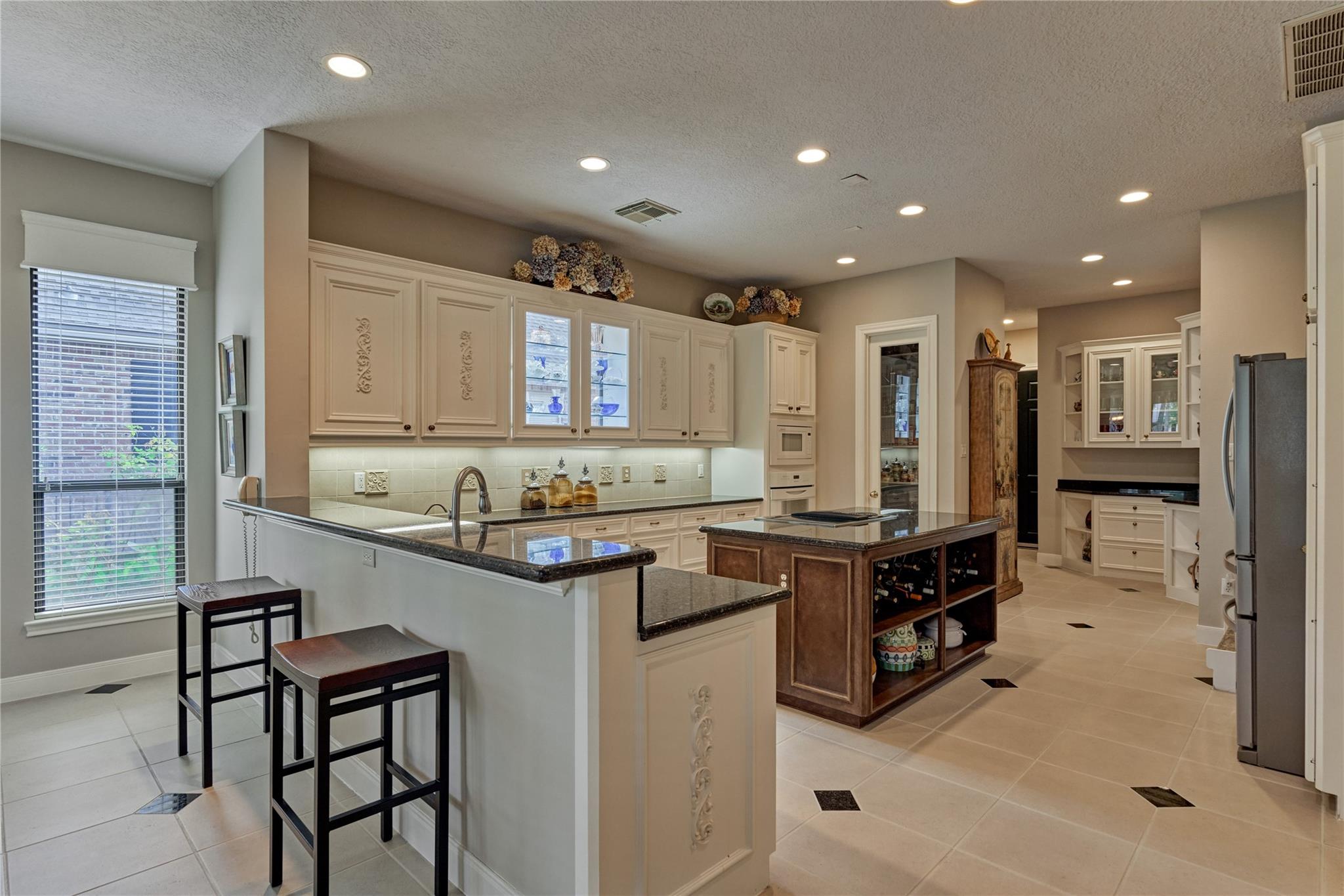 3073 Bentwater Drive