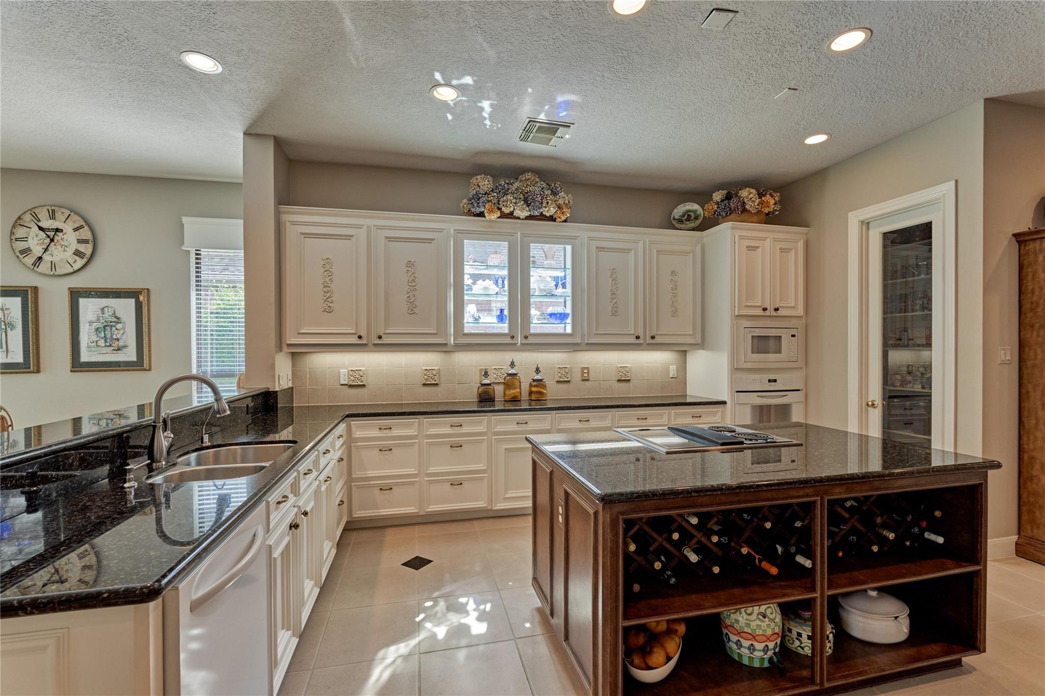3073 Bentwater Drive