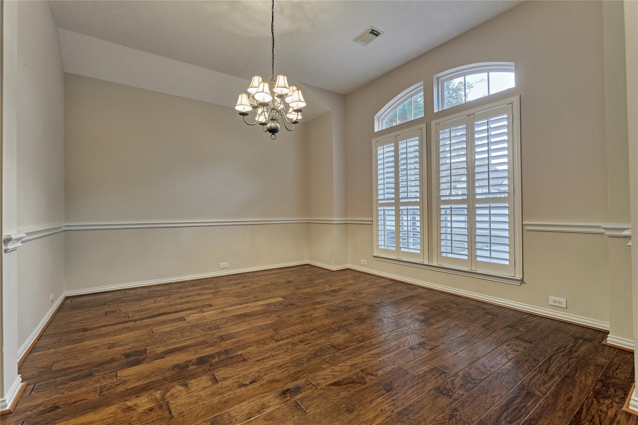 11 Brookwood Court