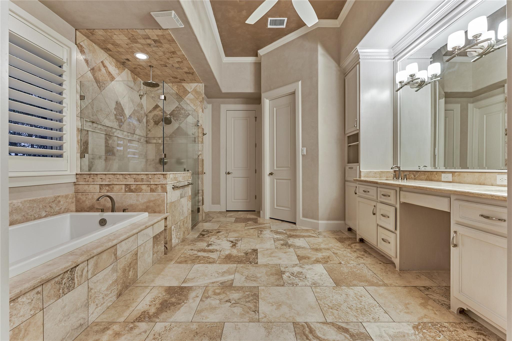 3 Edgewood Drive W