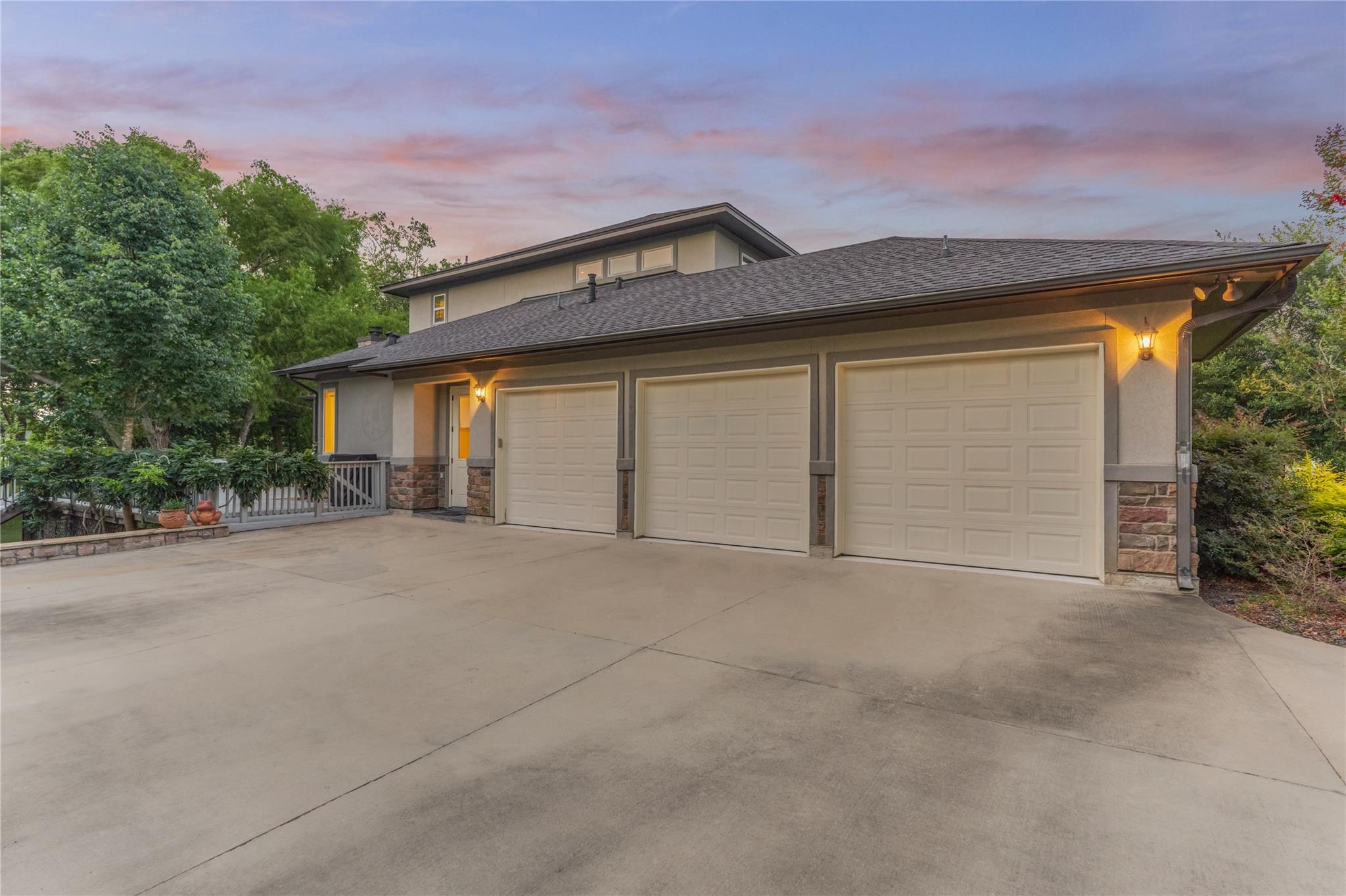 3 Edgewood Drive W
