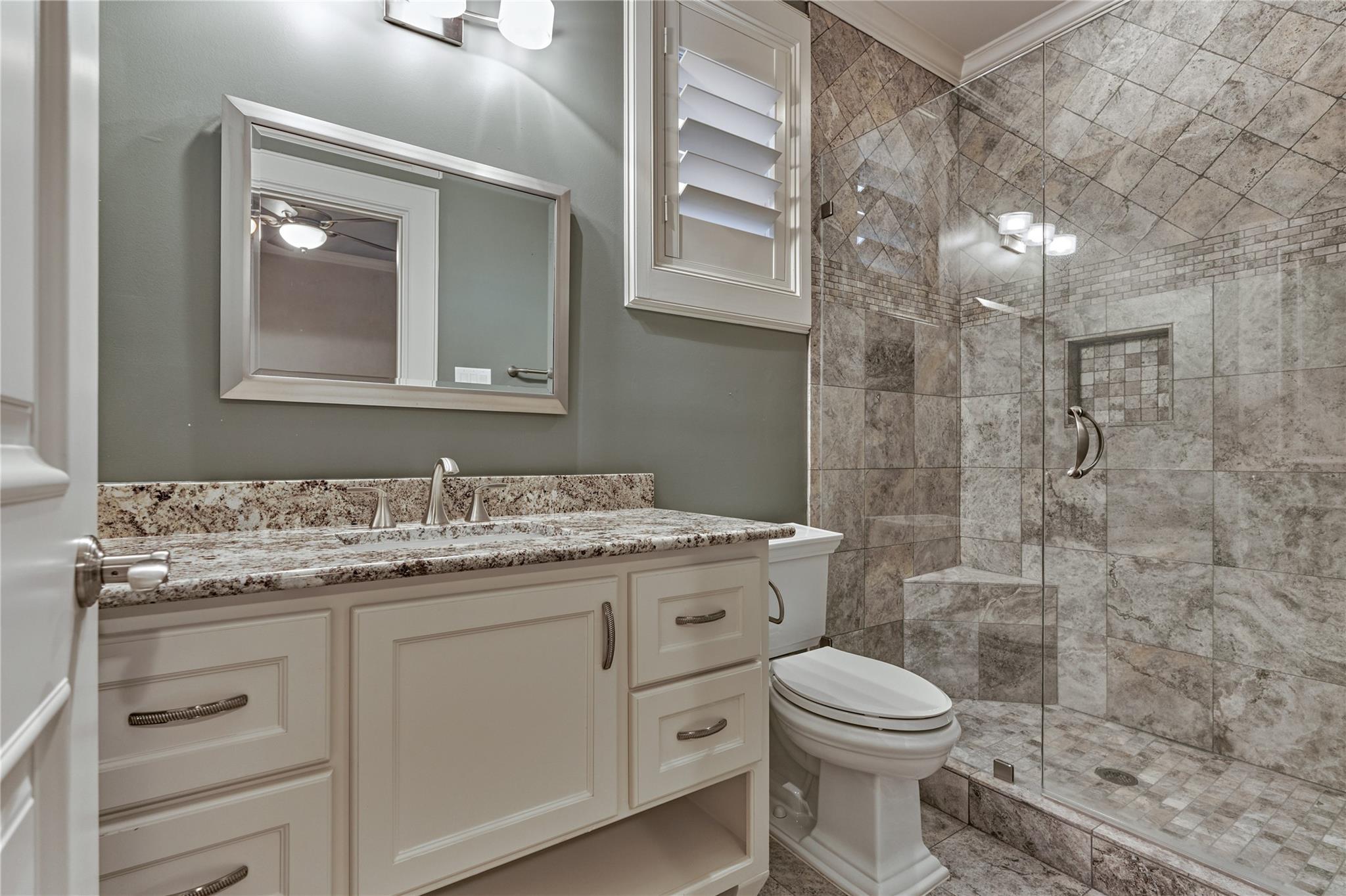 3 Edgewood Drive W