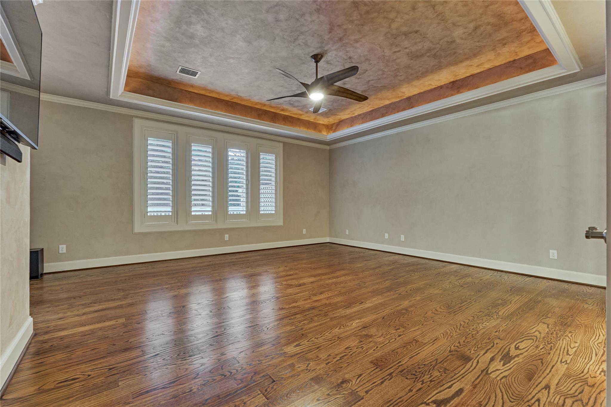3 Edgewood Drive W