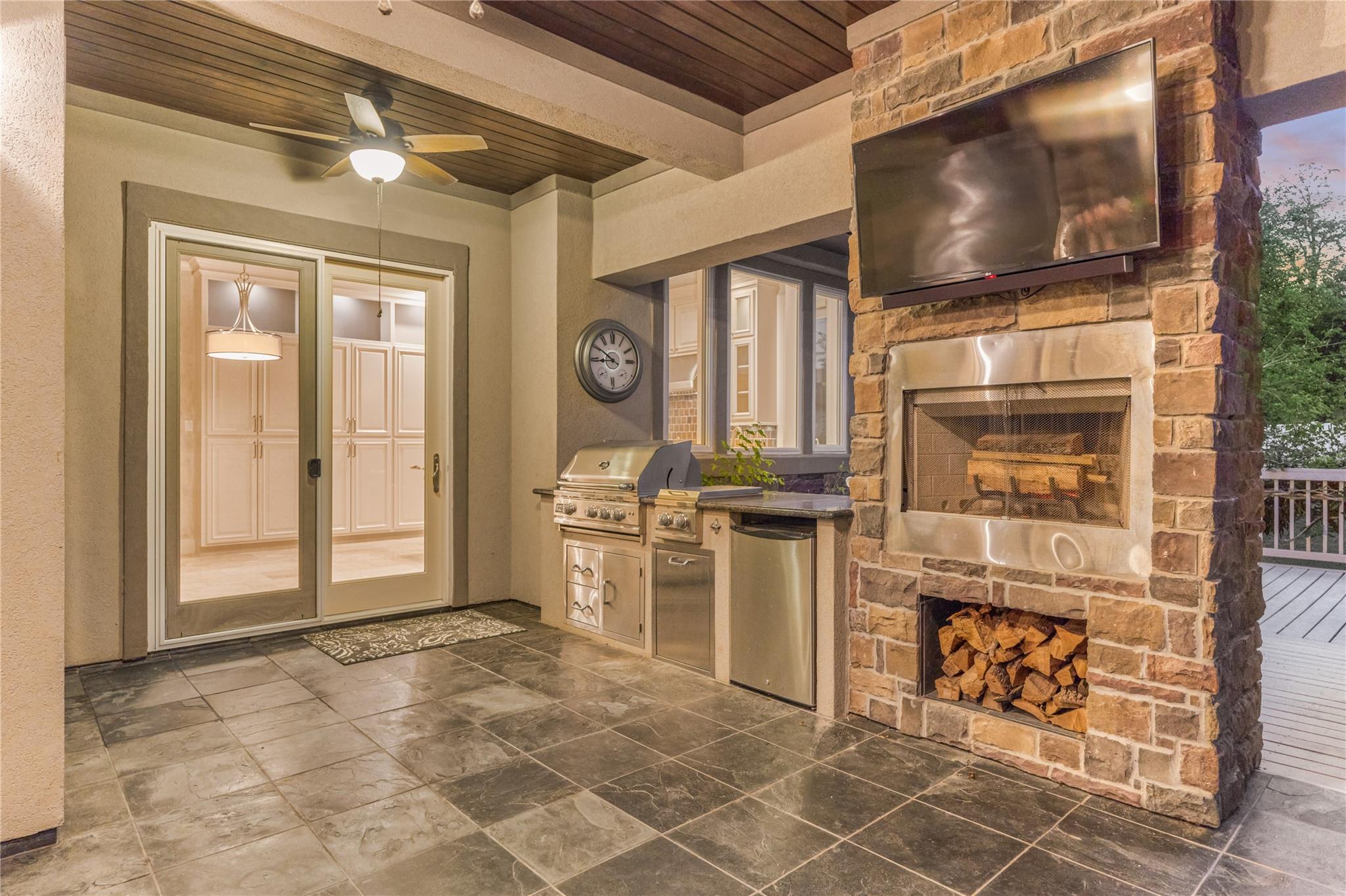 3 Edgewood Drive W
