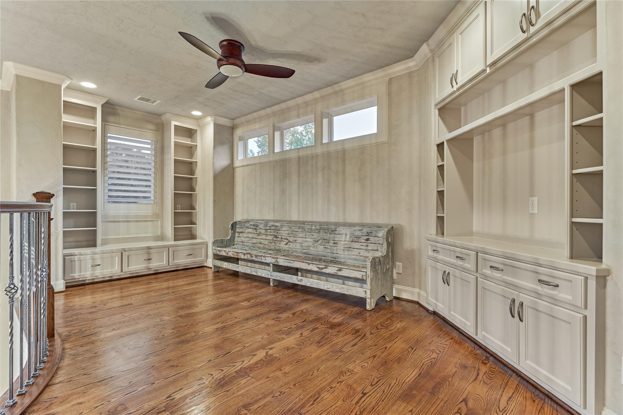 3 Edgewood Drive W