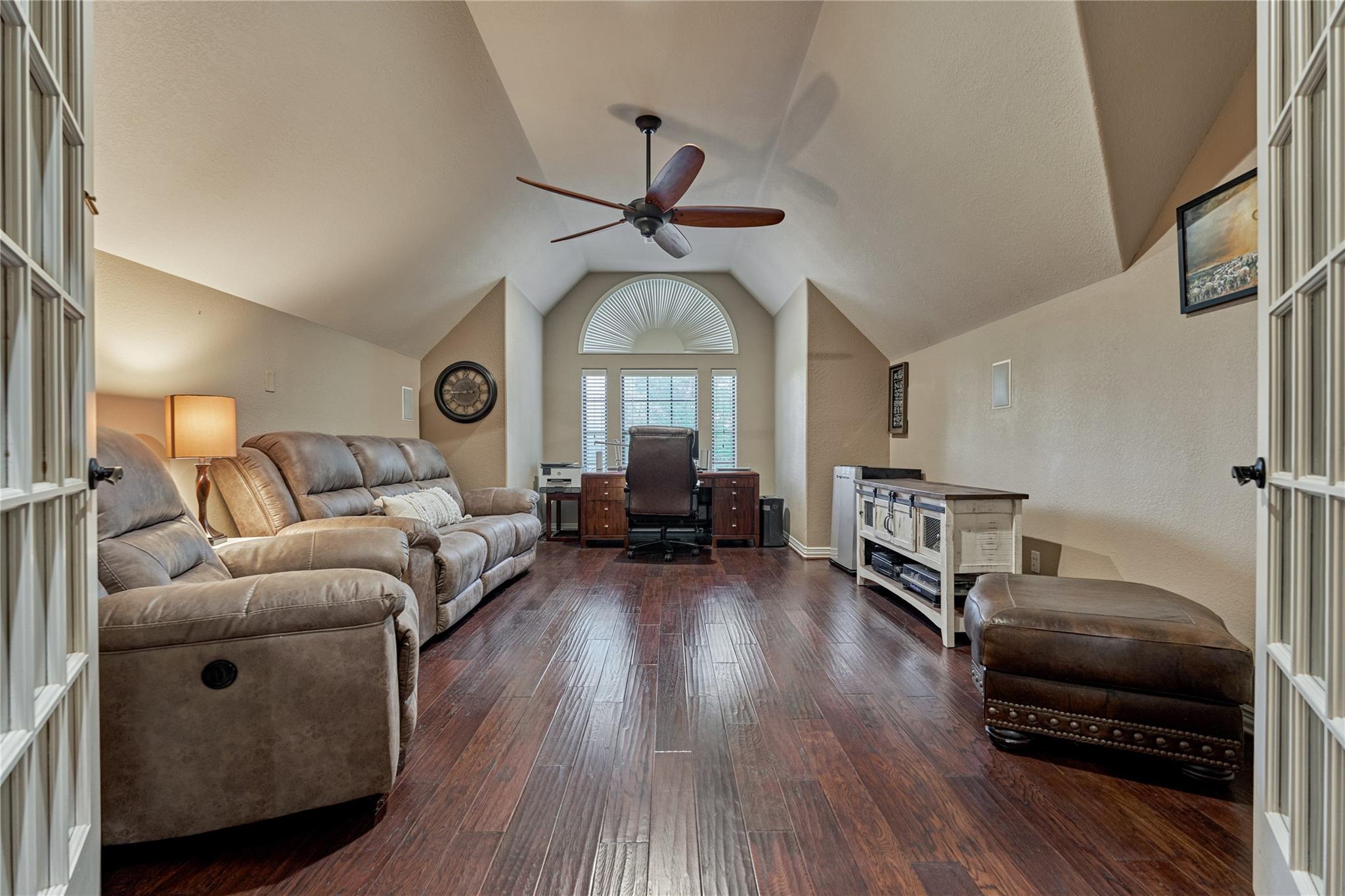 29 Winthrop Harbor Court