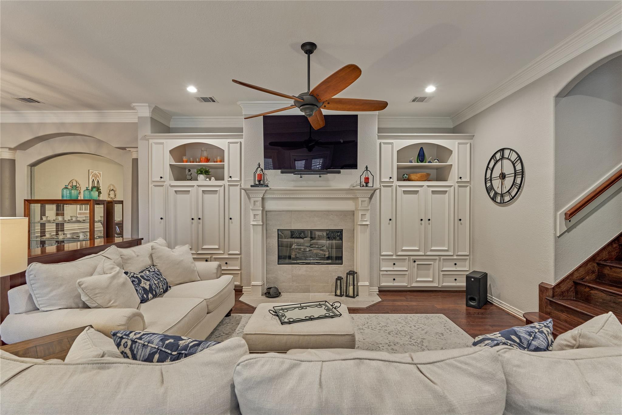 29 Winthrop Harbor Court