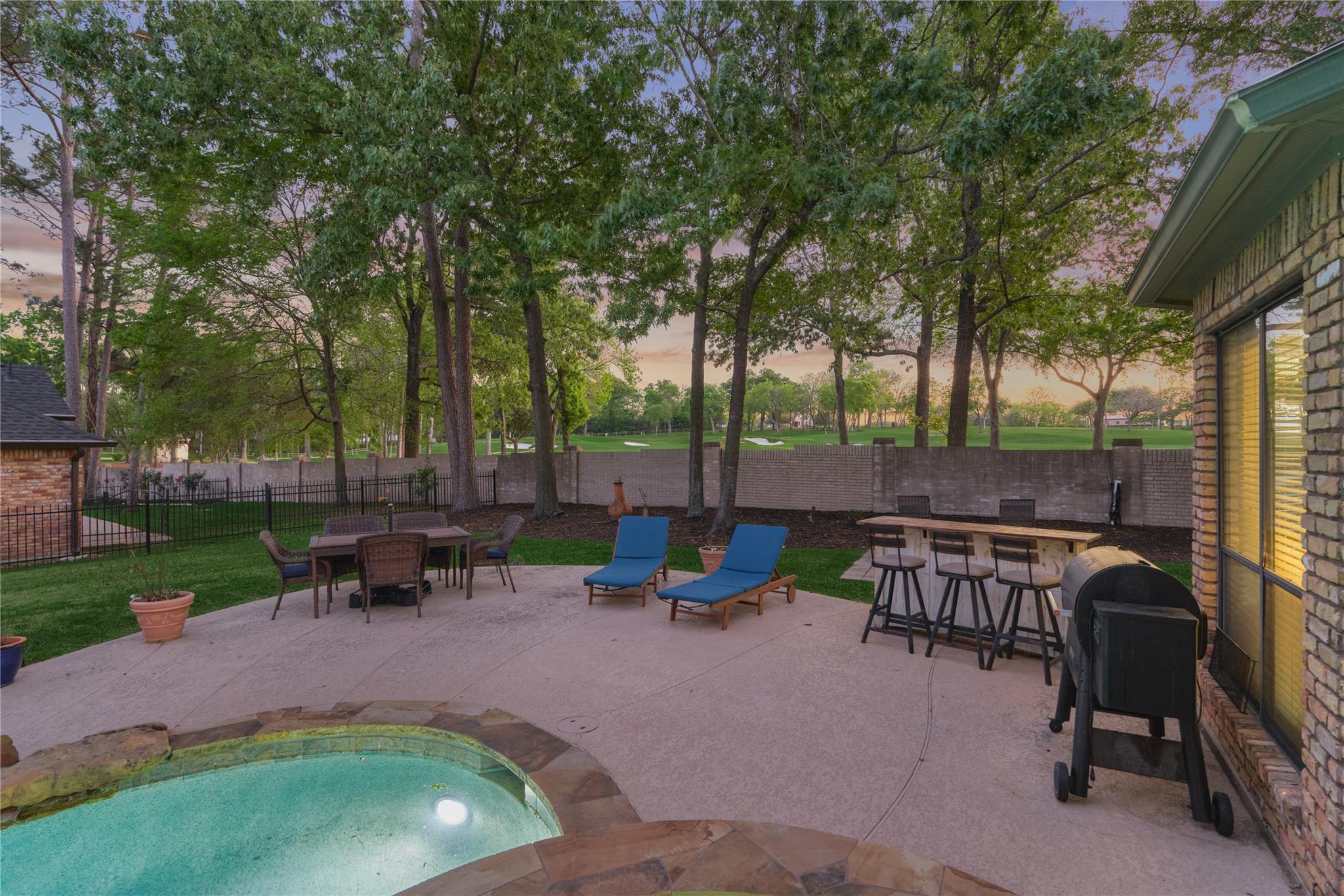 29 Winthrop Harbor Court
