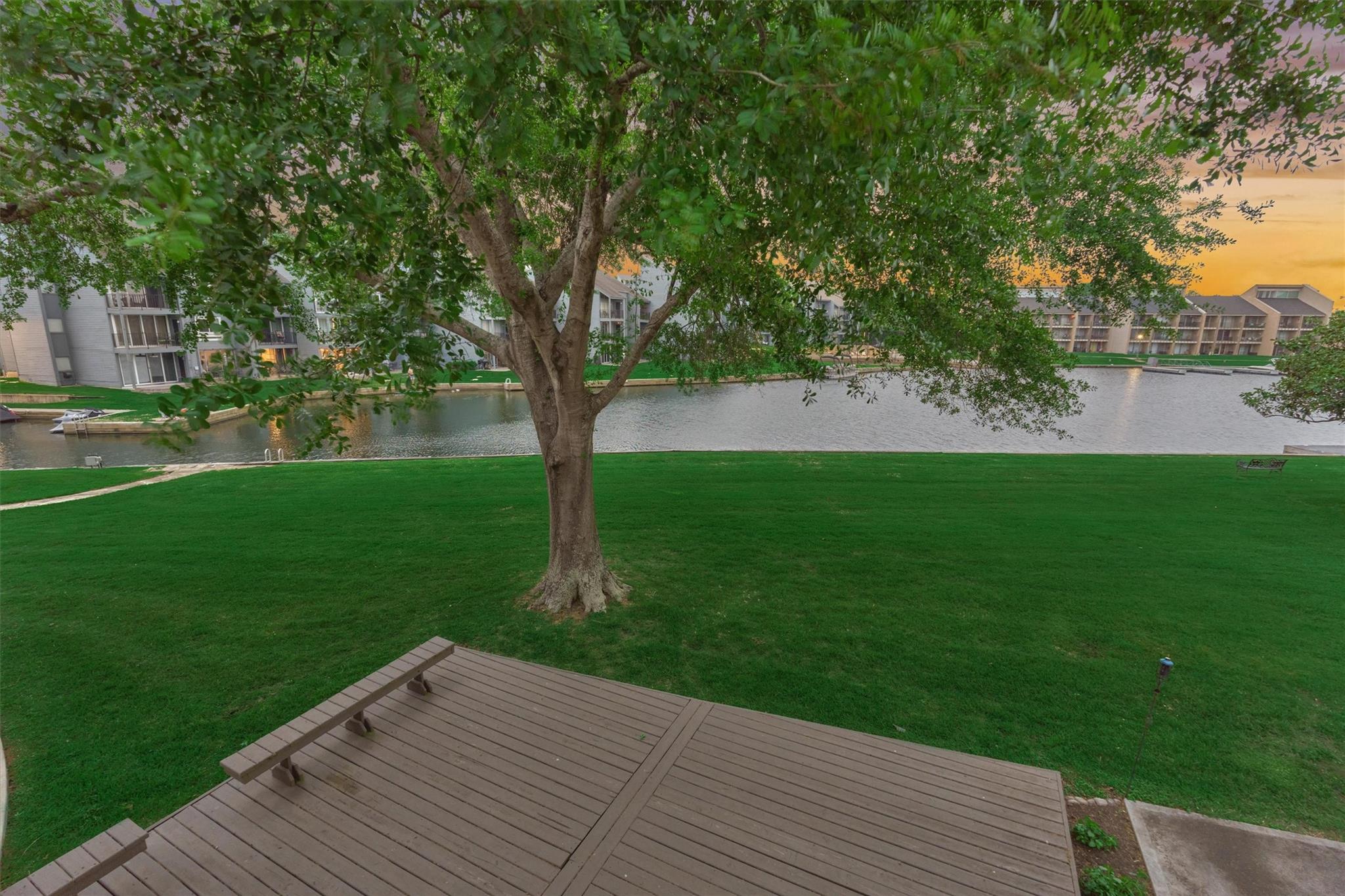 3923 Lakewood Drive