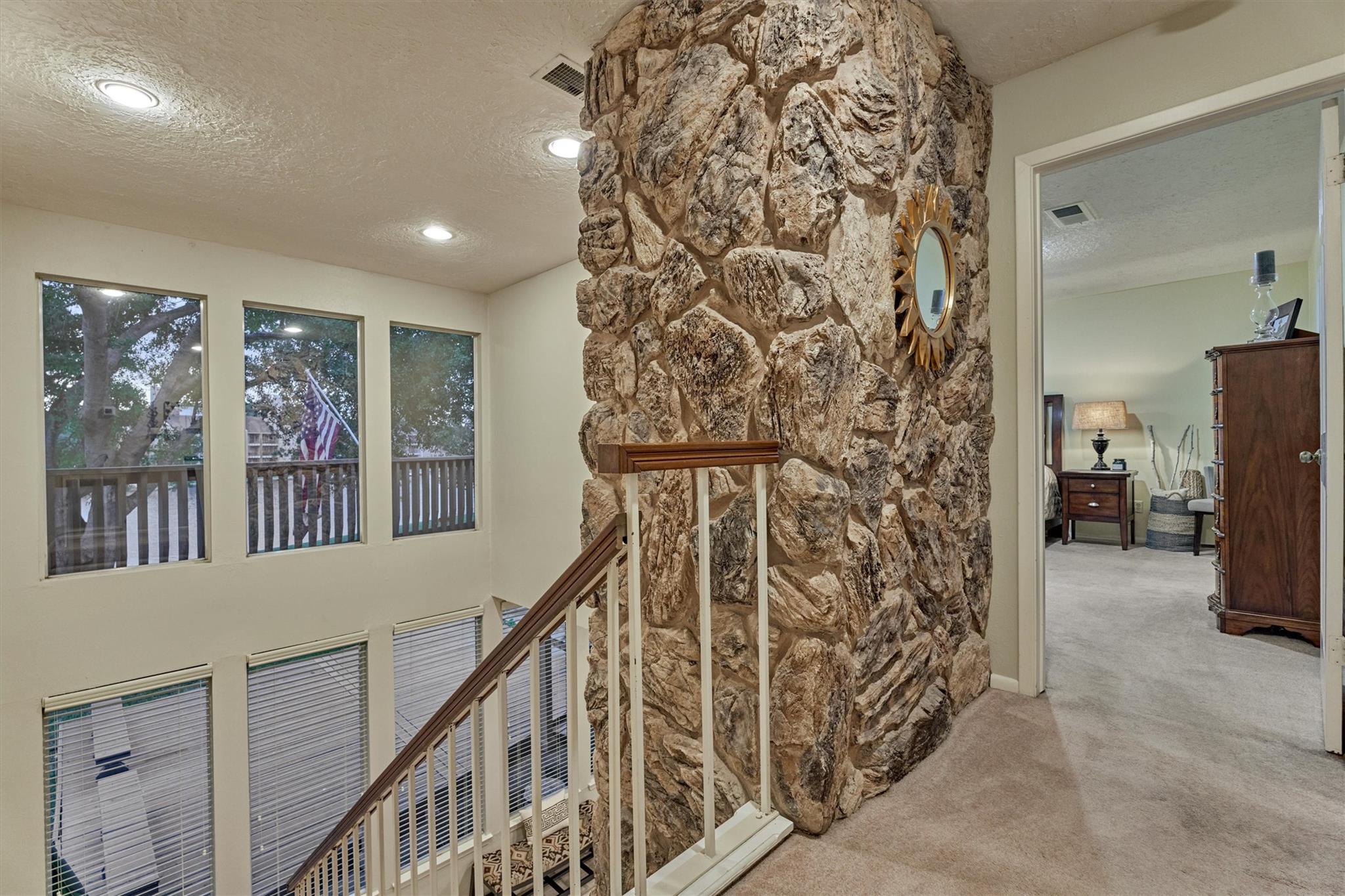 3923 Lakewood Drive