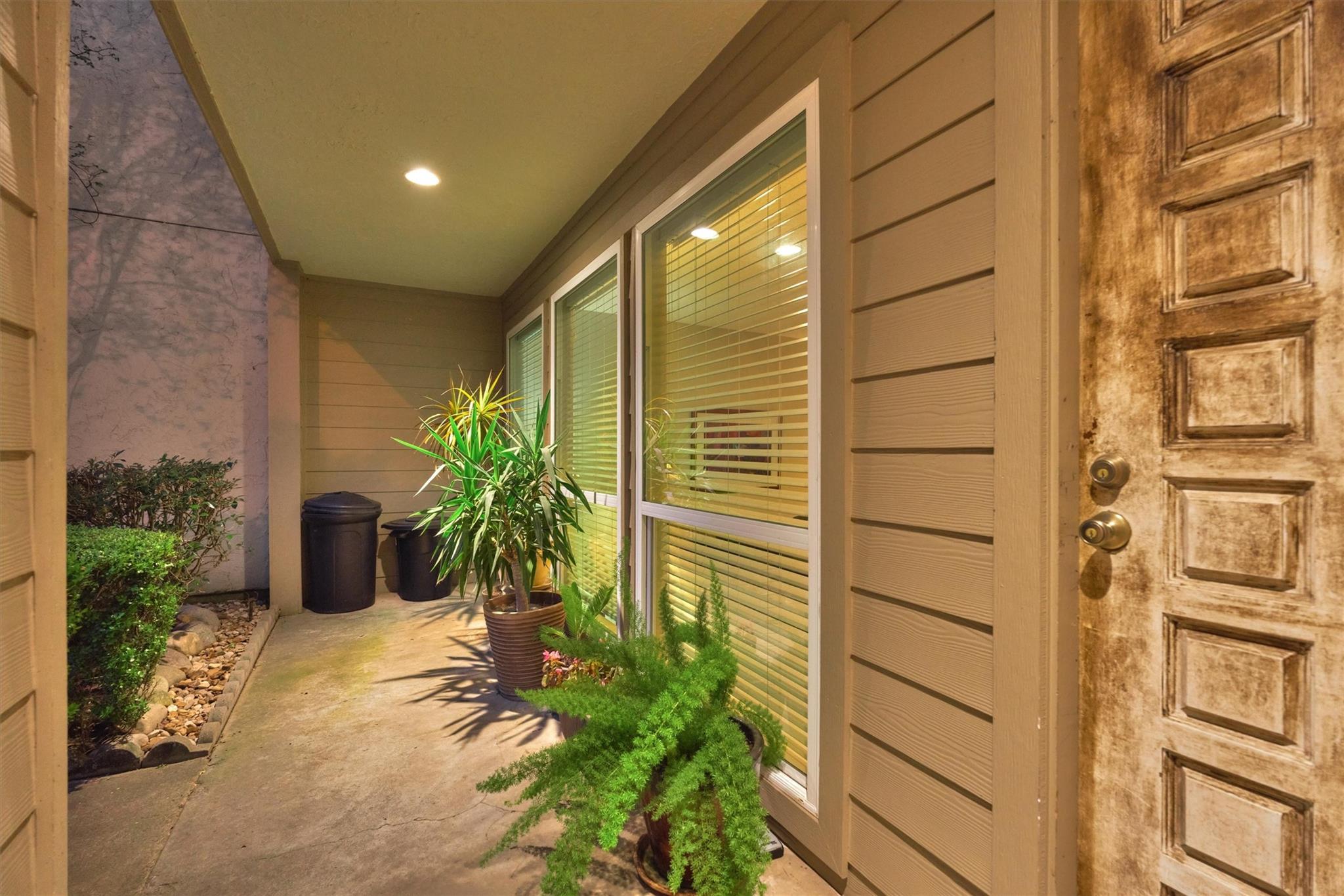 3923 Lakewood Drive