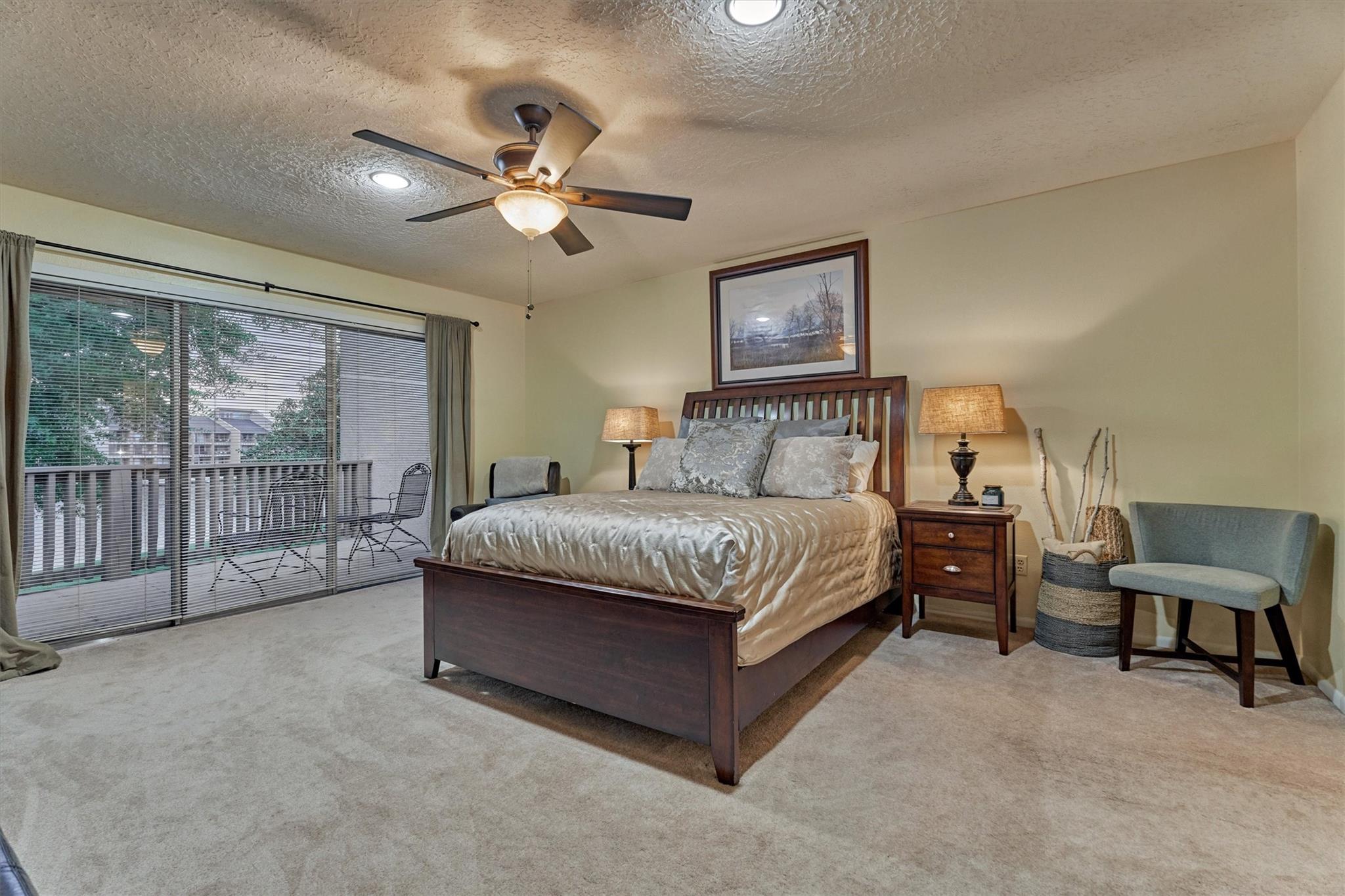 3923 Lakewood Drive