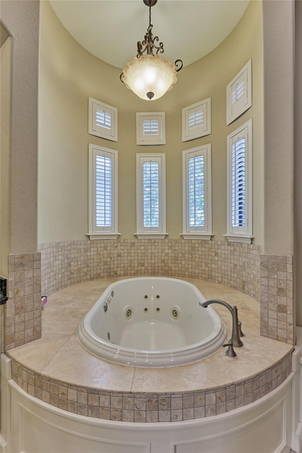 106 W Shore Drive