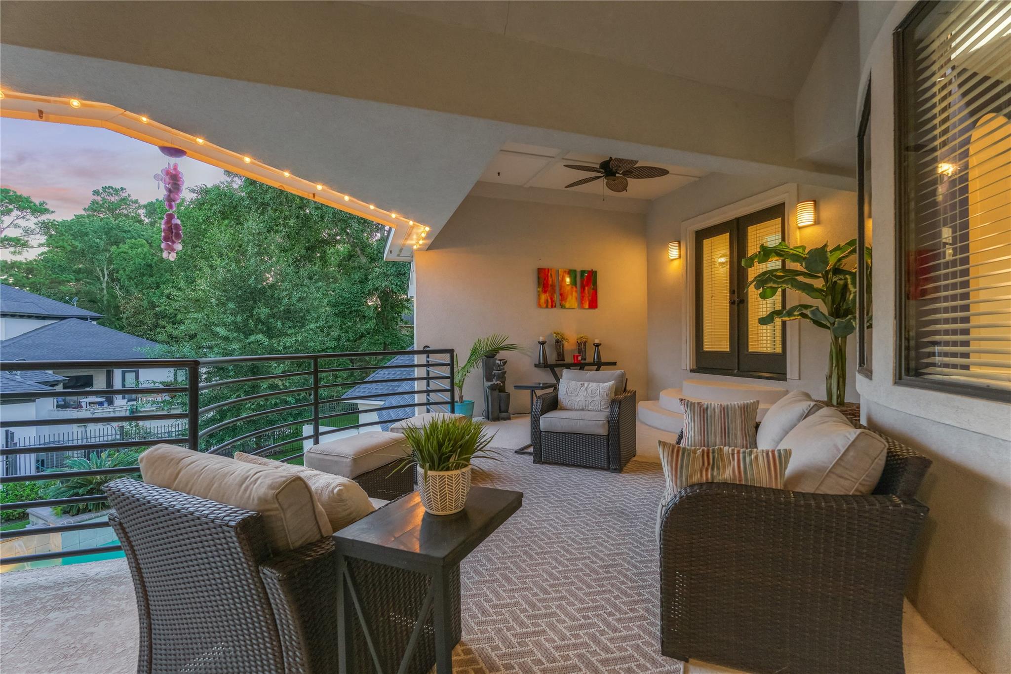 200 Sarasota Circle S