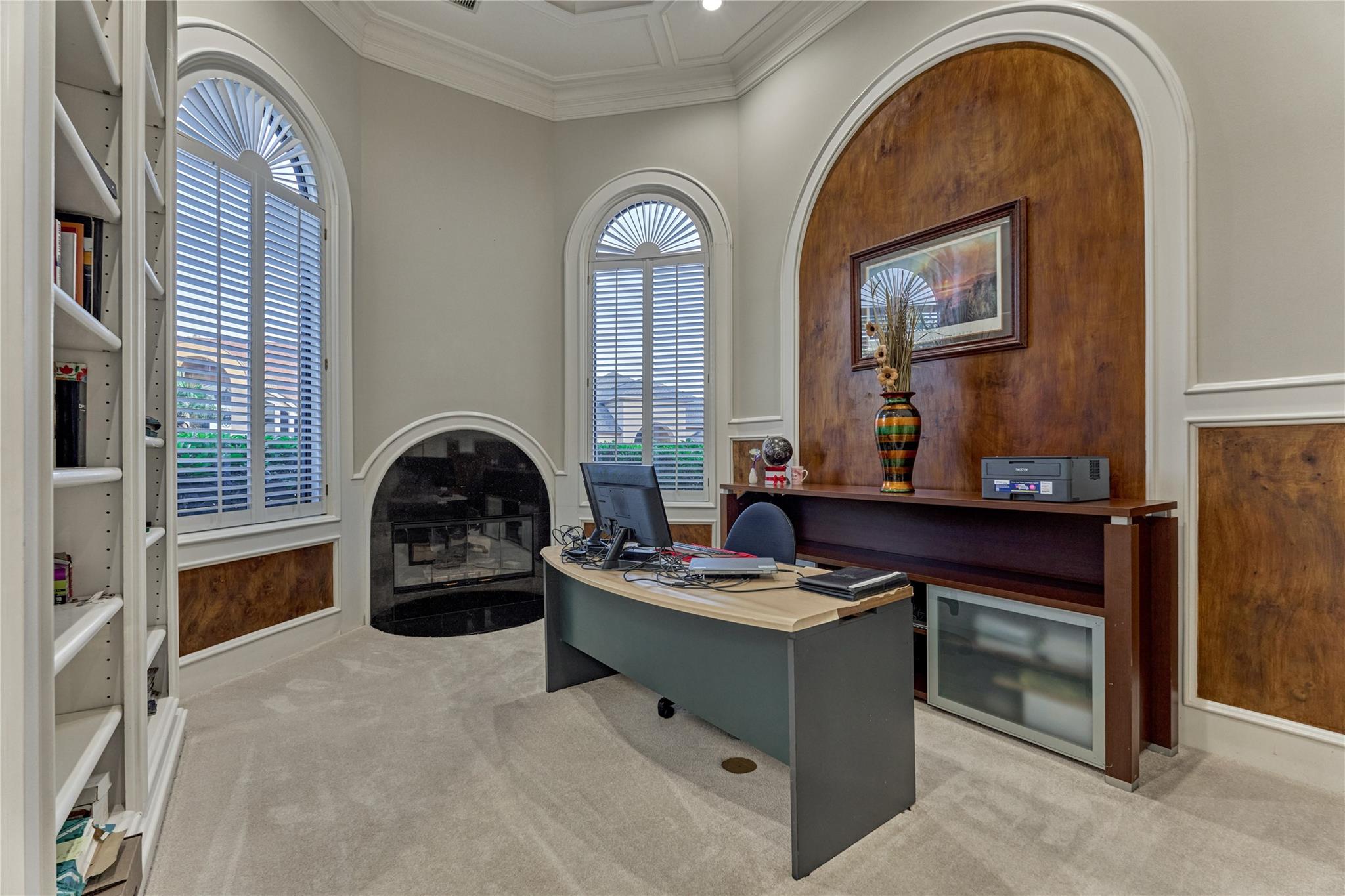 200 Sarasota Circle S
