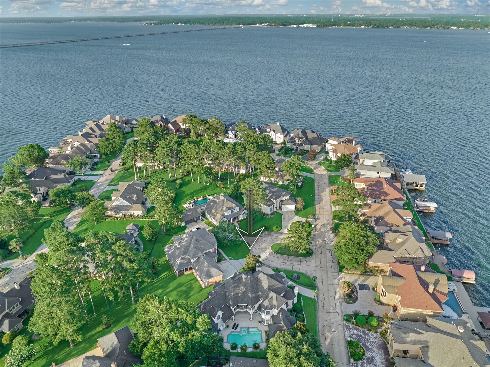 200 Sarasota Circle S