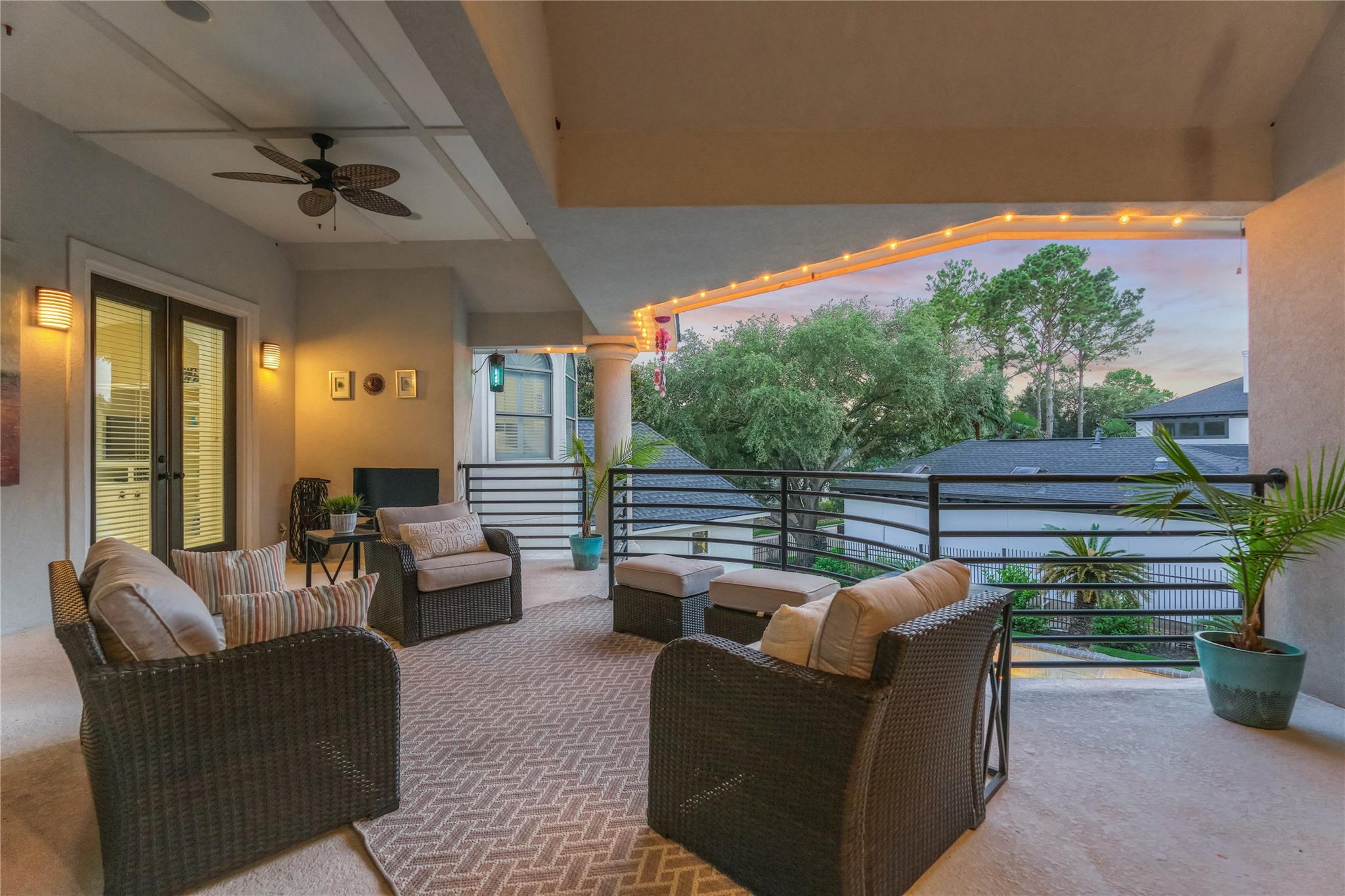 200 Sarasota Circle S