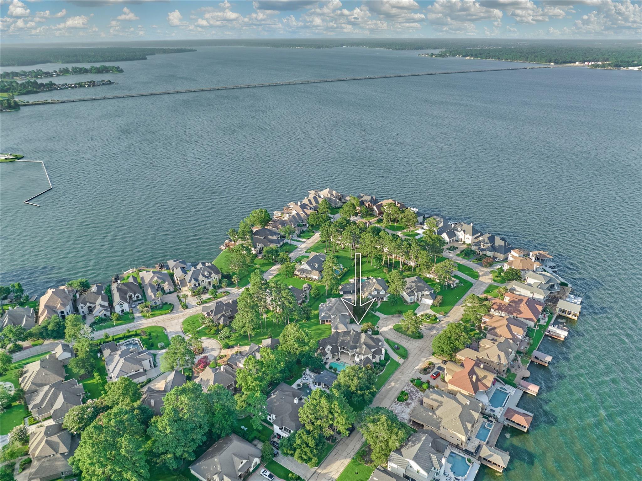 200 Sarasota Circle S
