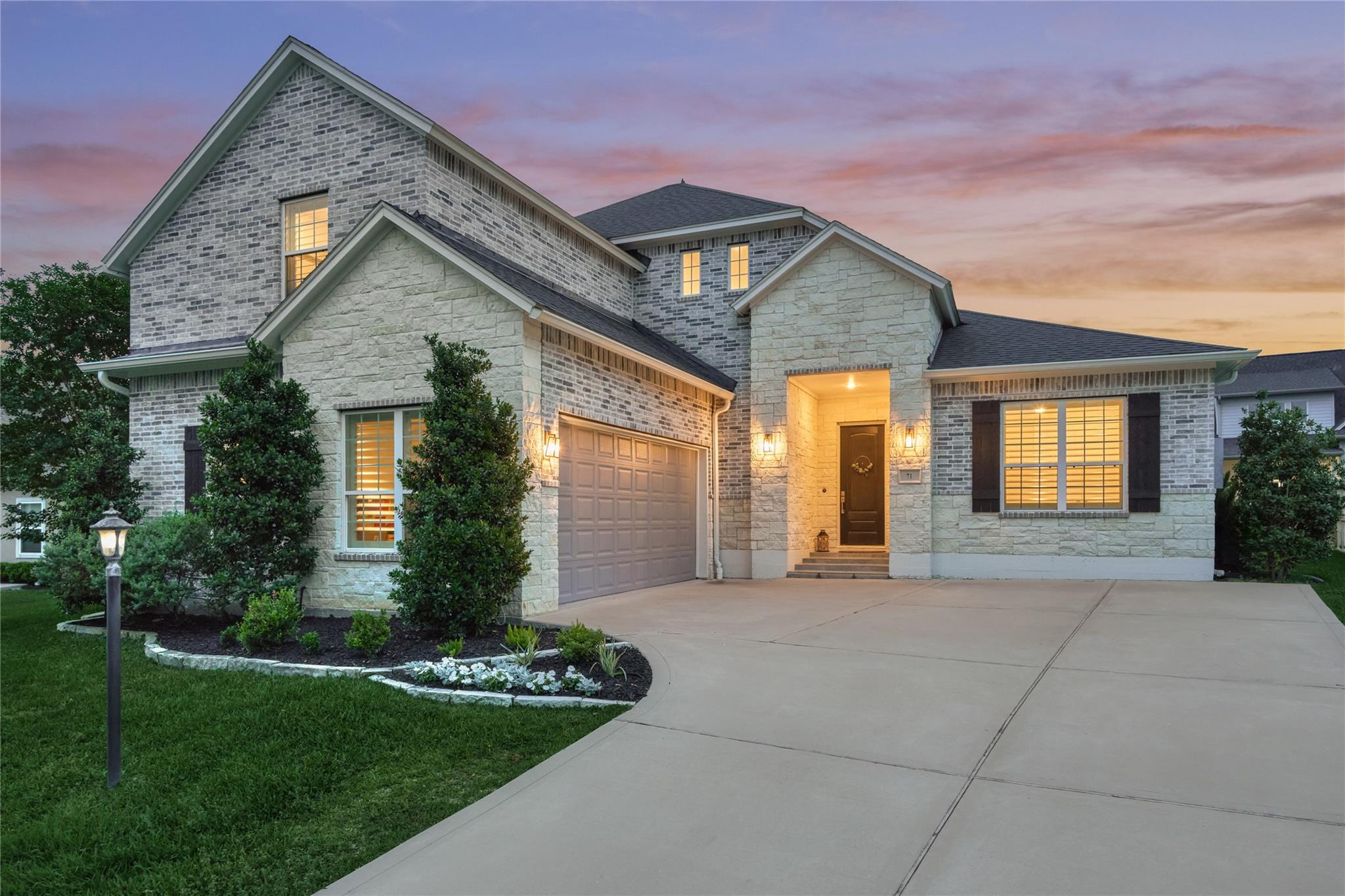 71 Victoria Drive W