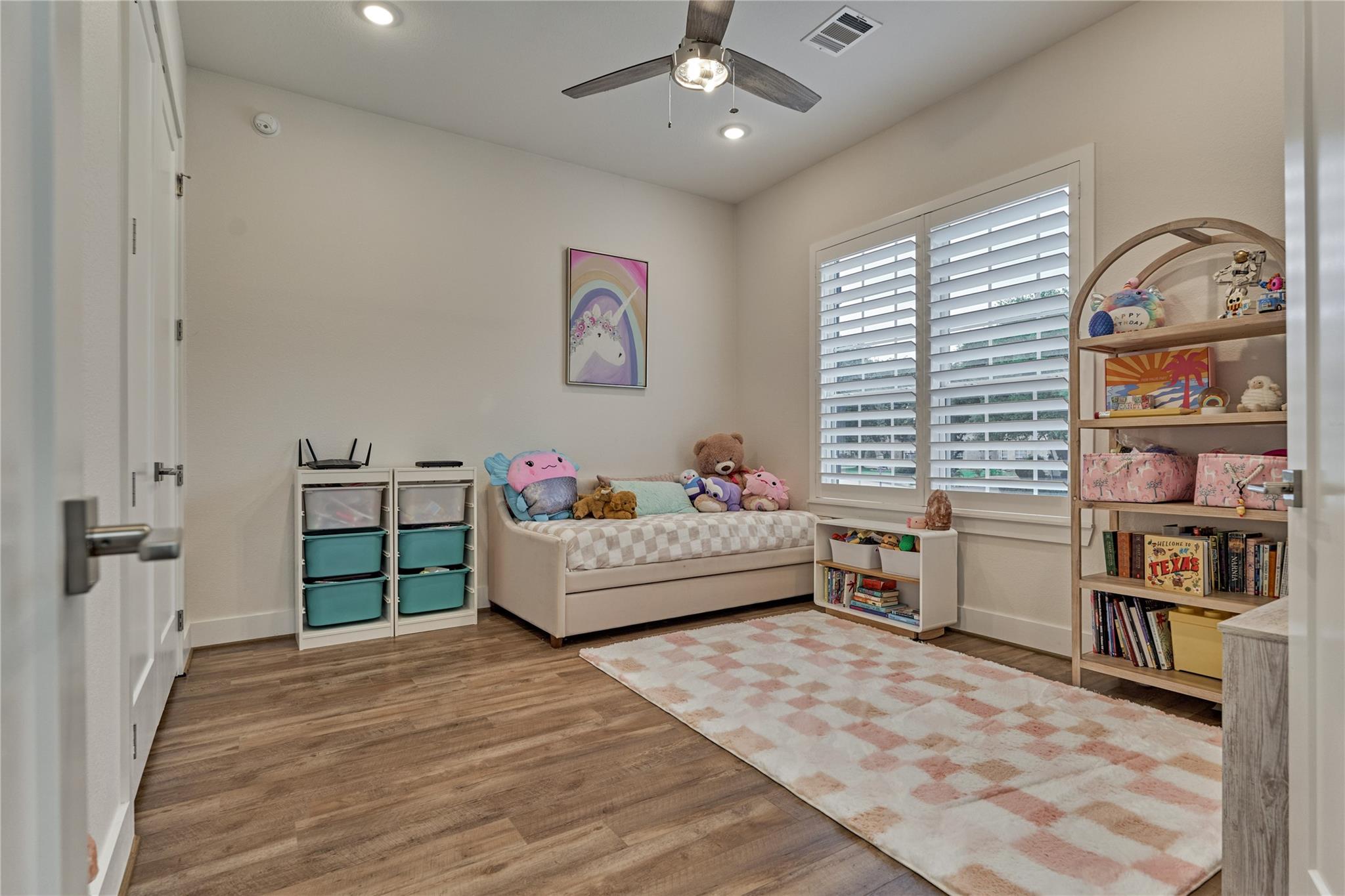 71 Victoria Drive W