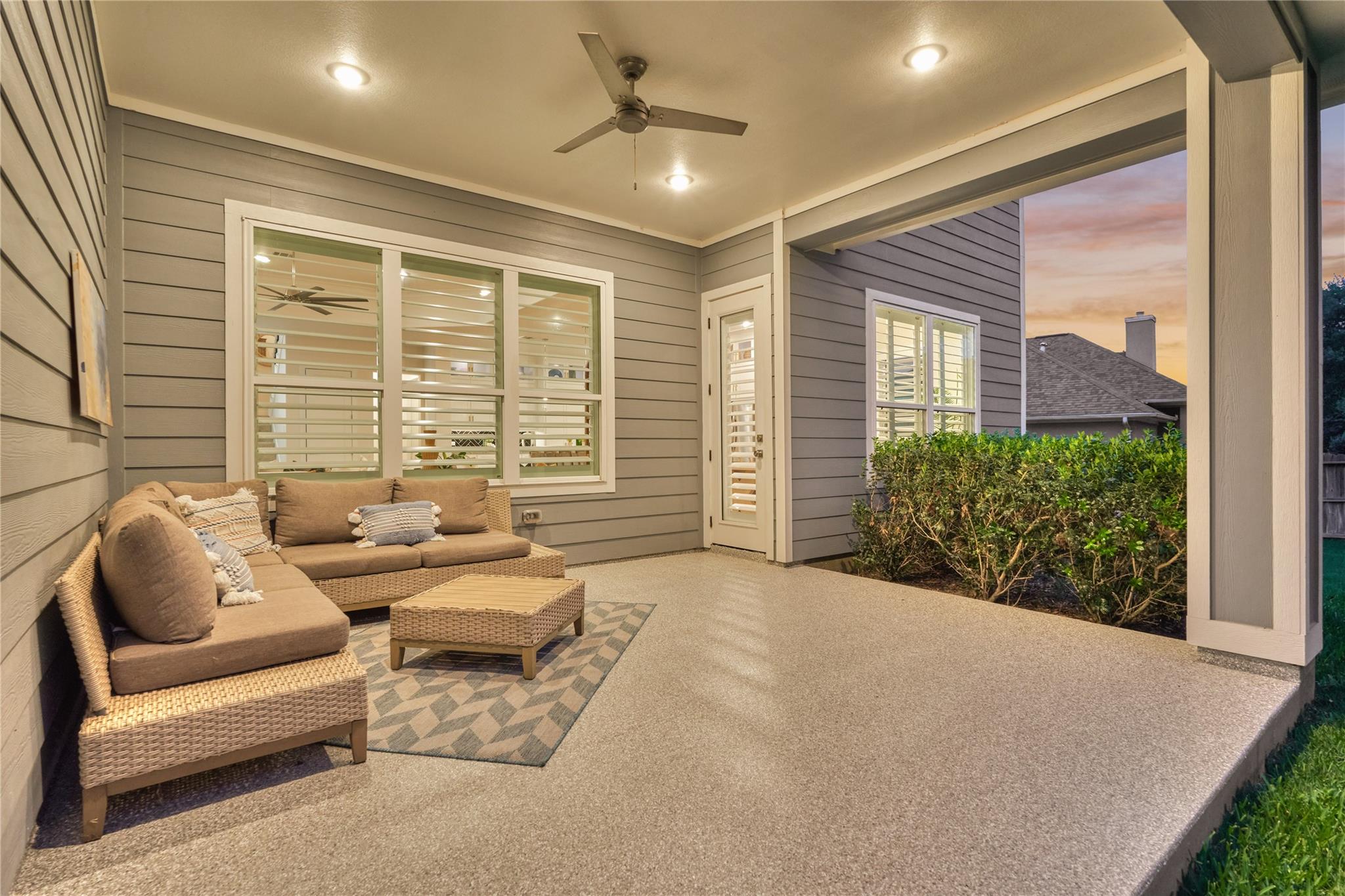 71 Victoria Drive W